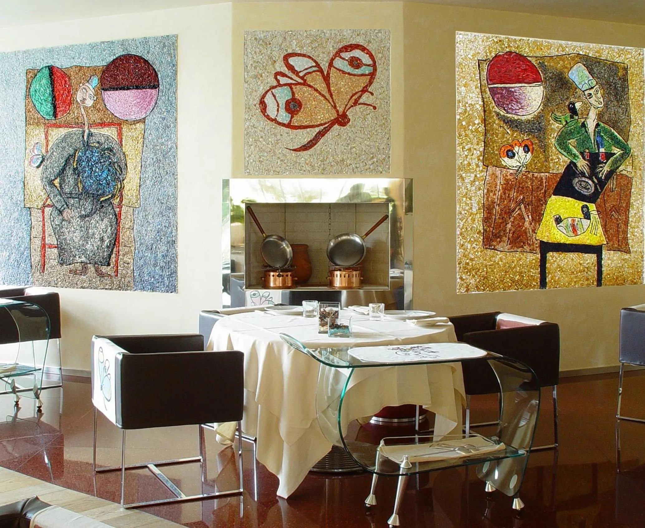 Restaurant/places to eat in Hotel Waldorf- Premier Resort