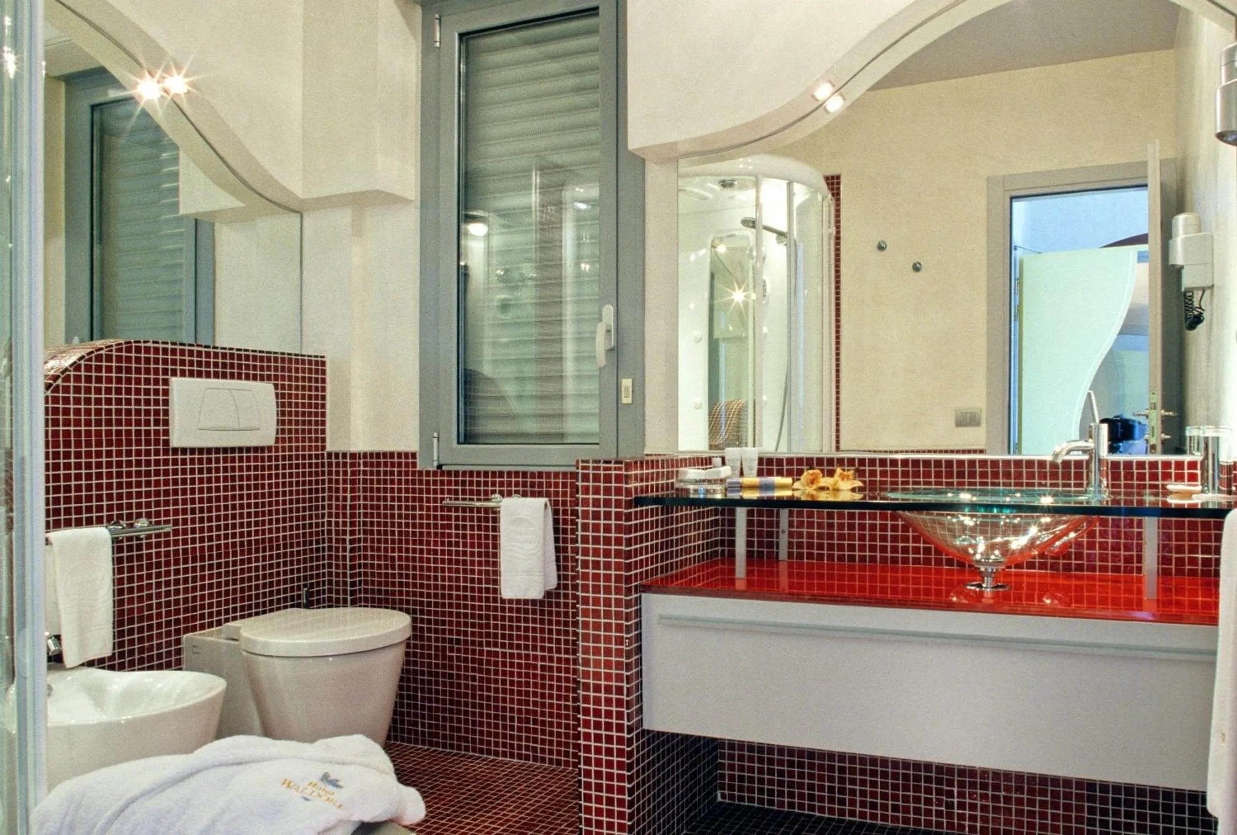 Bathroom in Hotel Waldorf- Premier Resort