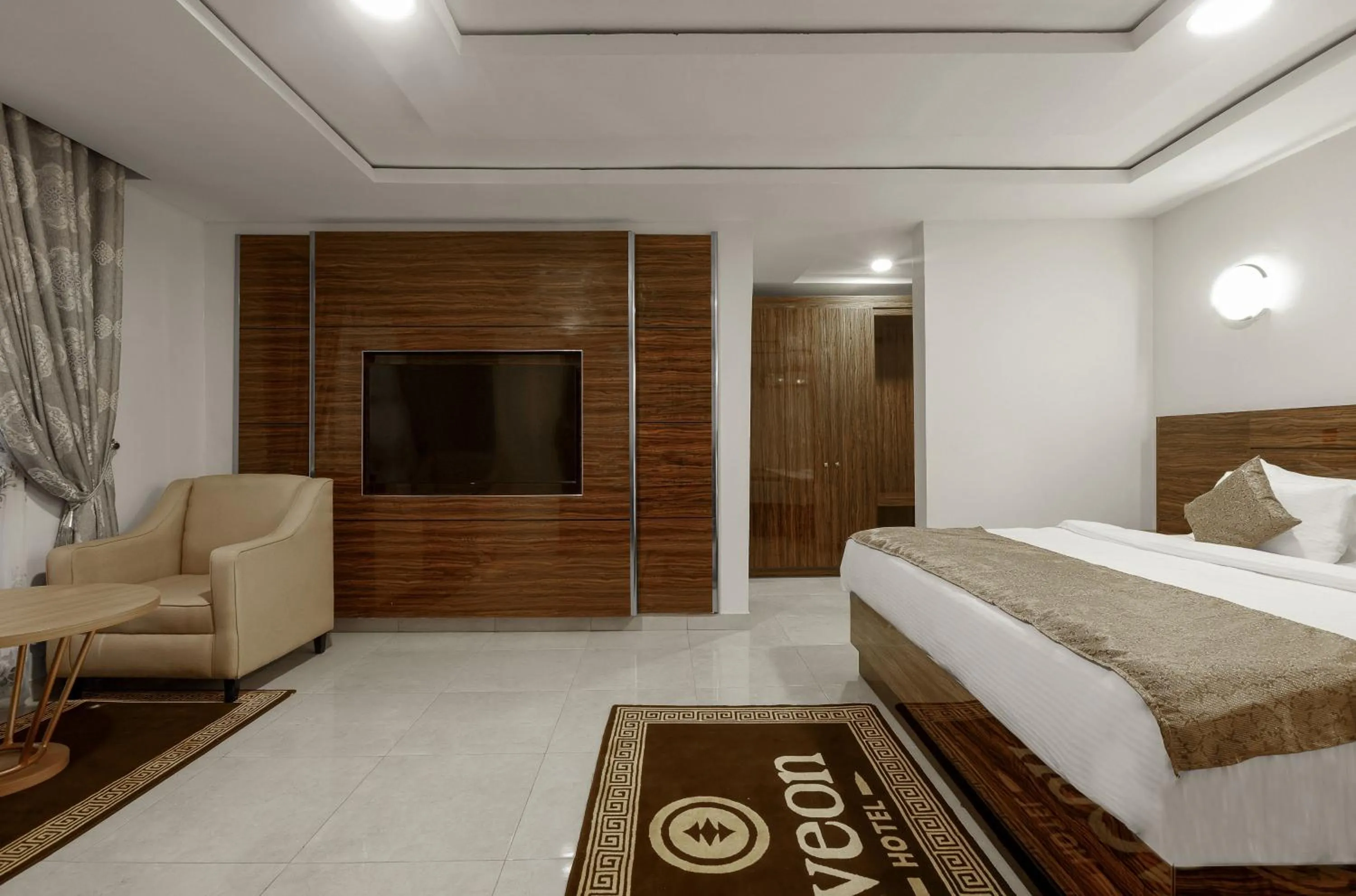 Bedroom in Aveon Hotel