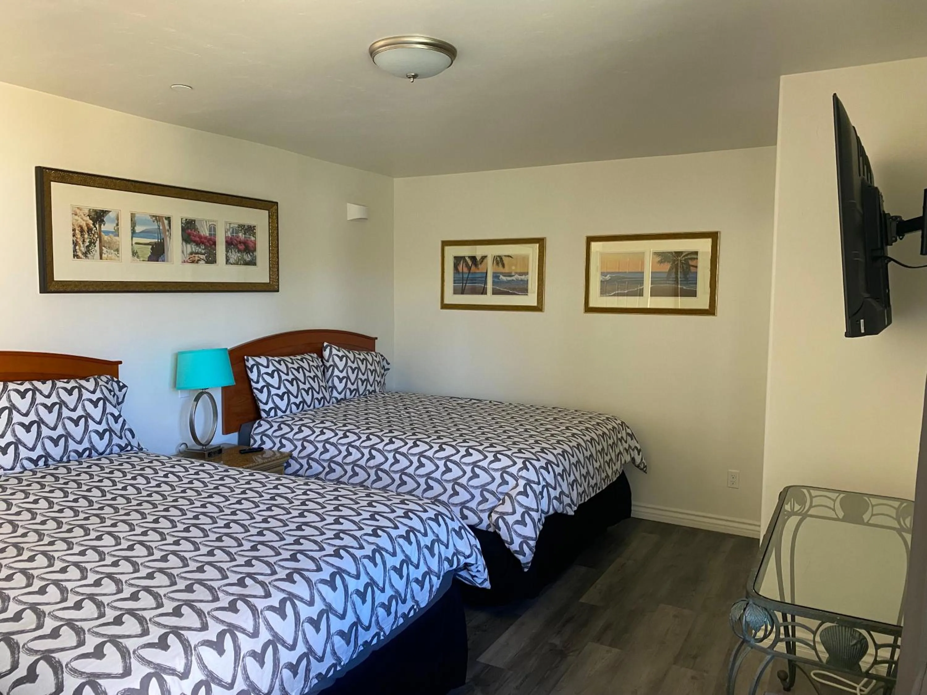 Bed in TIDE POOL VILLAS