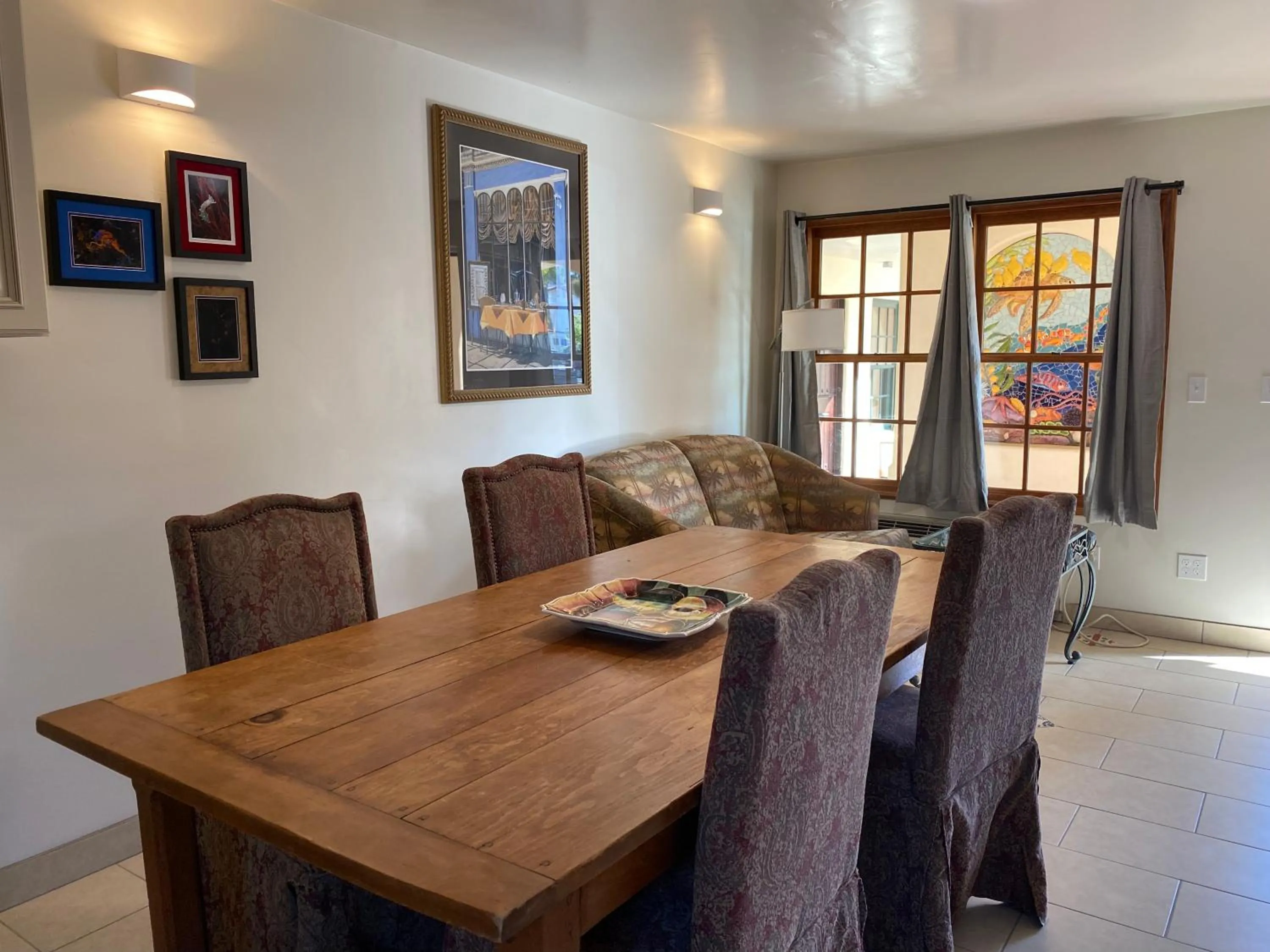 Dining area in TIDE POOL VILLAS