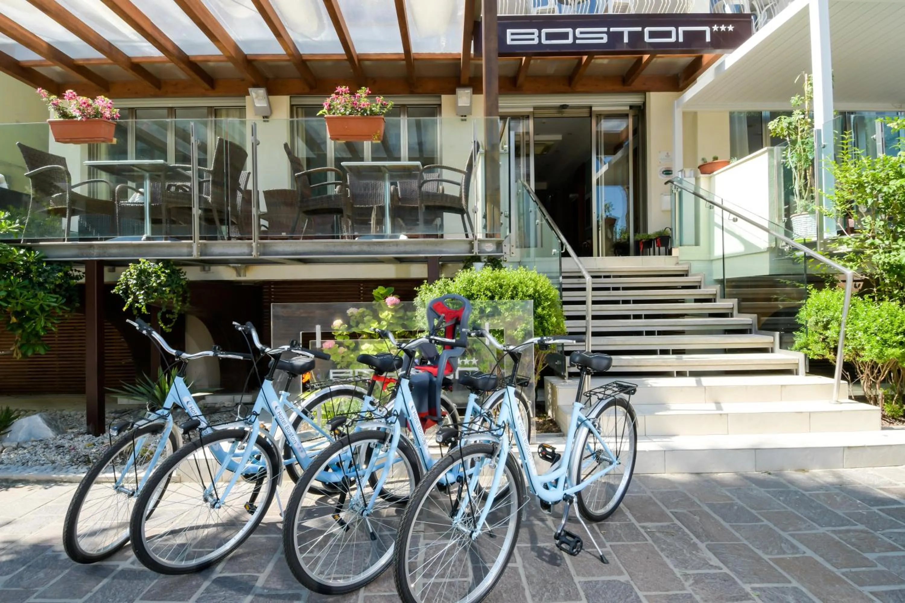 Cycling in Hotel Boston