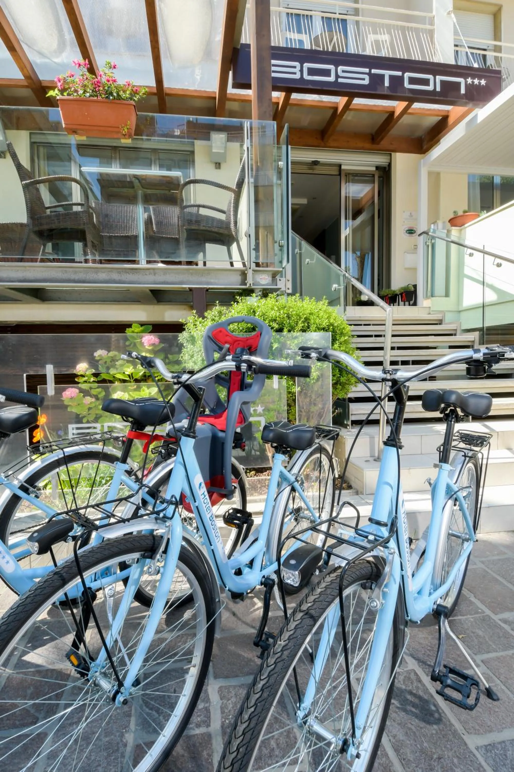 Cycling in Hotel Boston