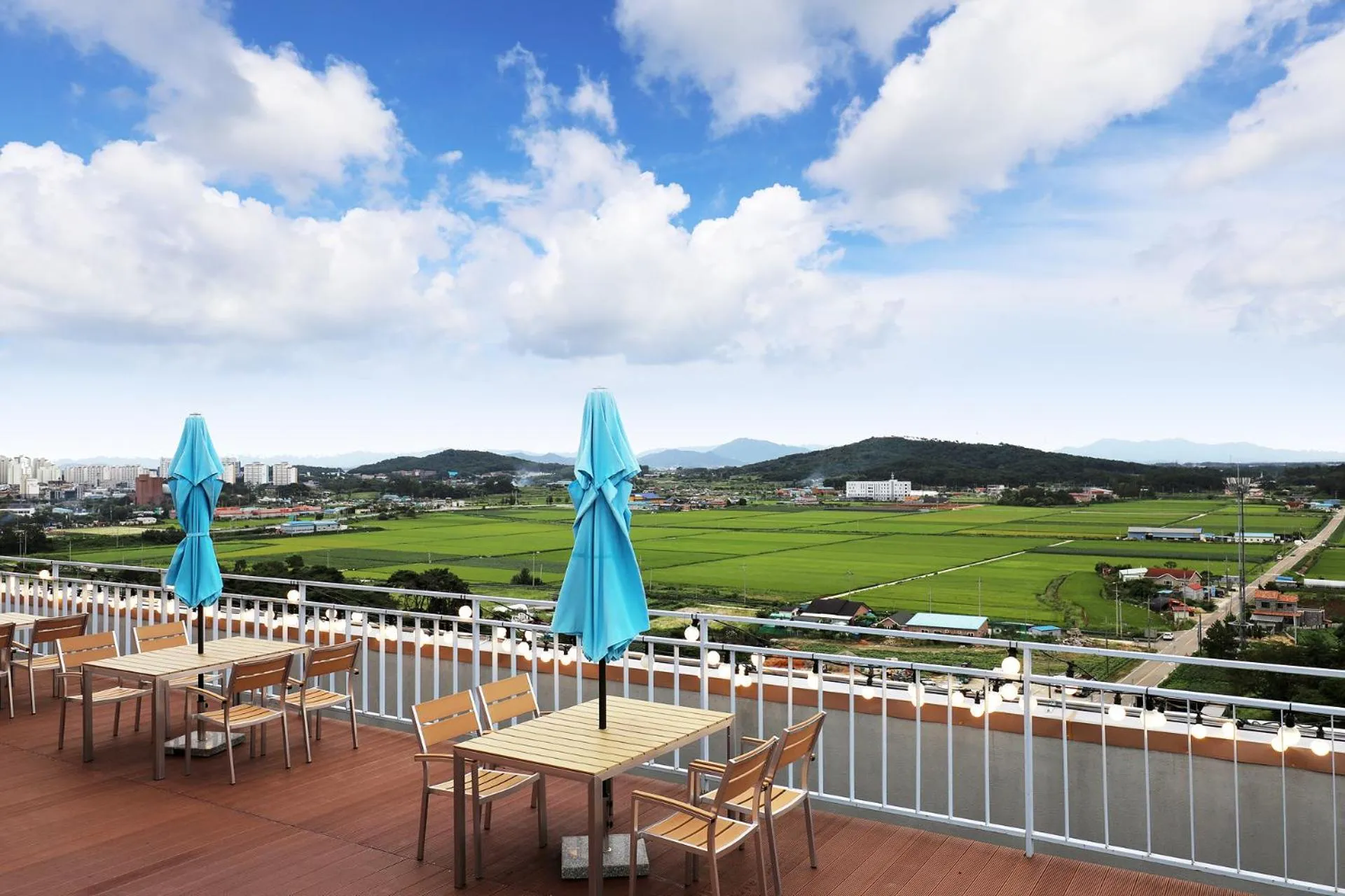 Balcony/Terrace in Buan Tourist Hotel