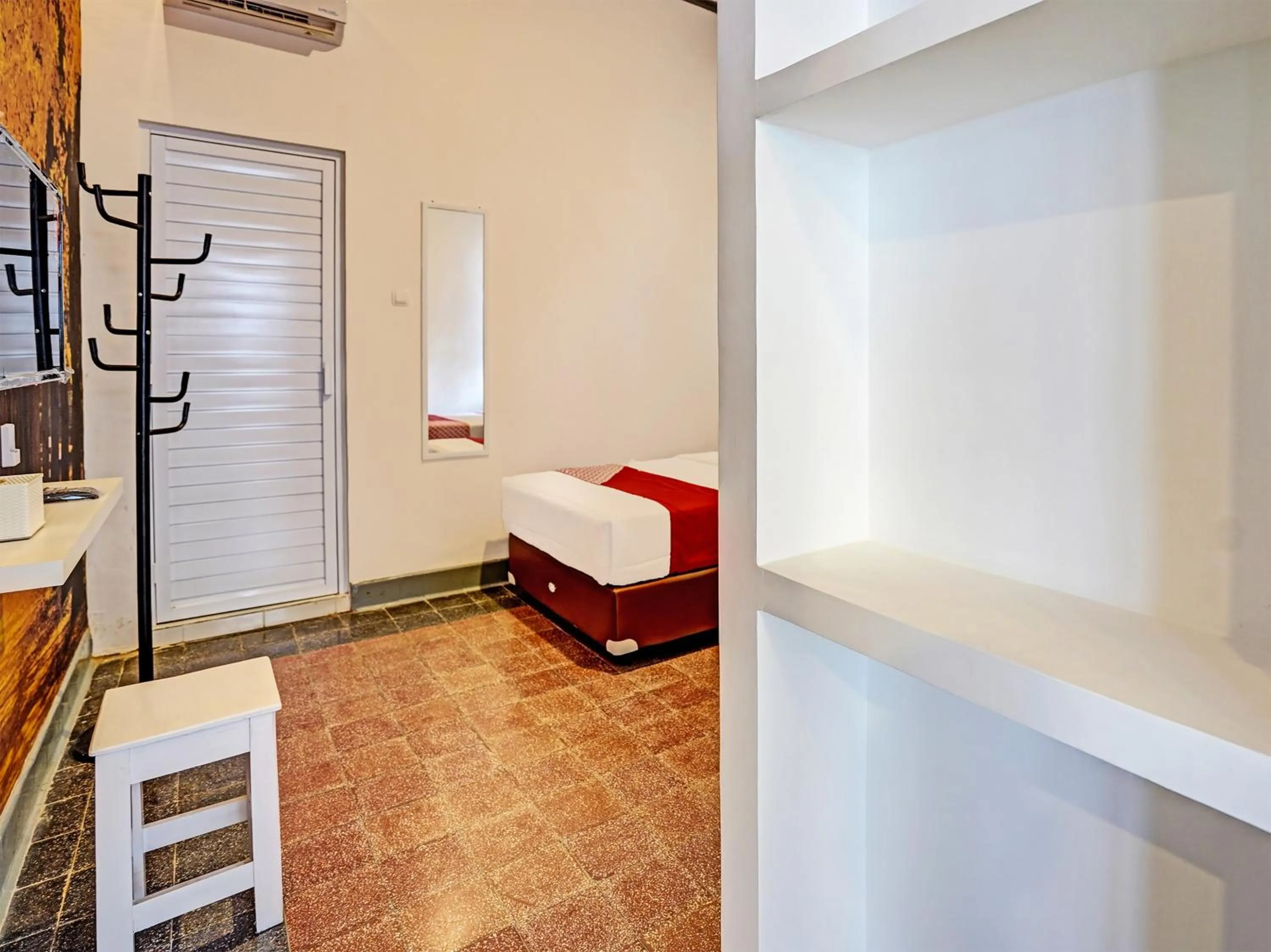 Bedroom in Hotel O Nawangwulan