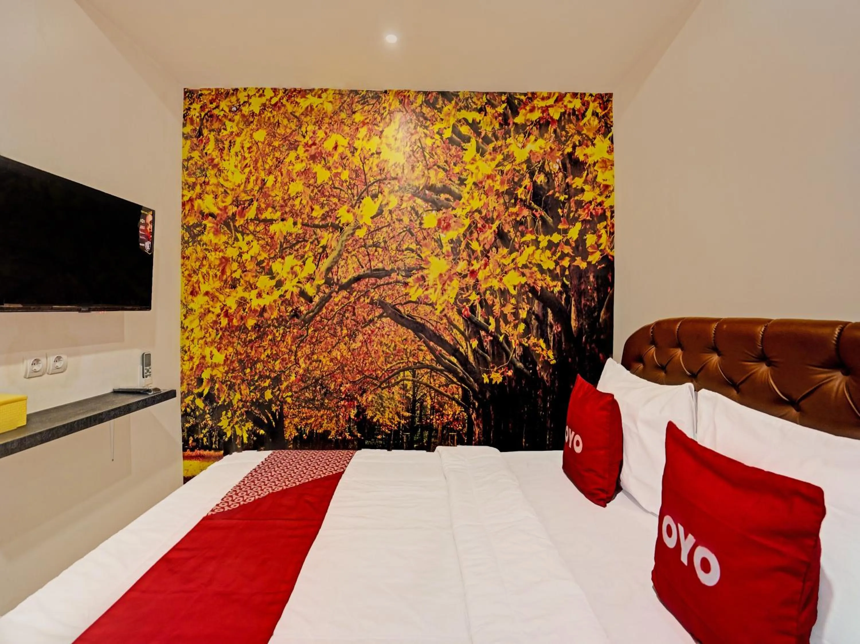 Bedroom, Bed in Hotel O Nawangwulan