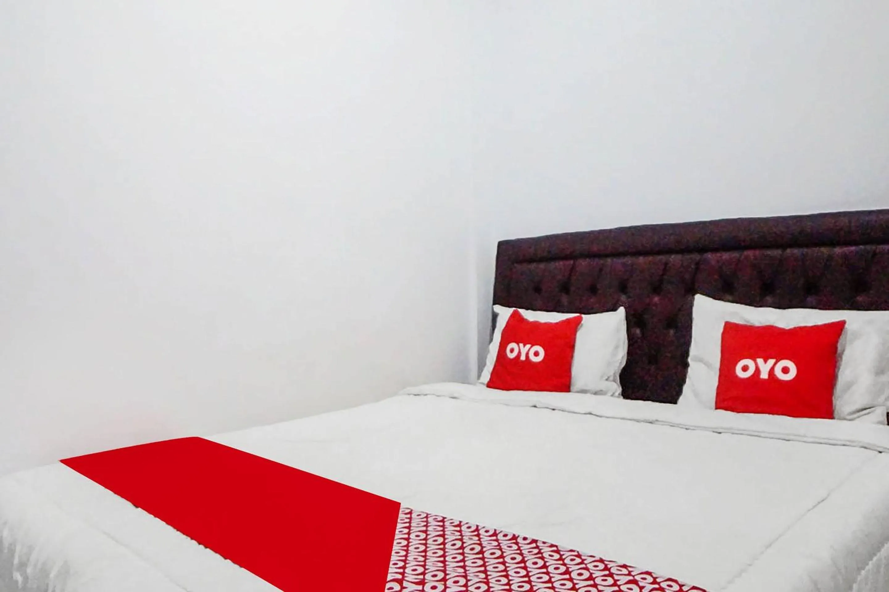 Bedroom, Bed in Hotel O Wika Wiki Homestay