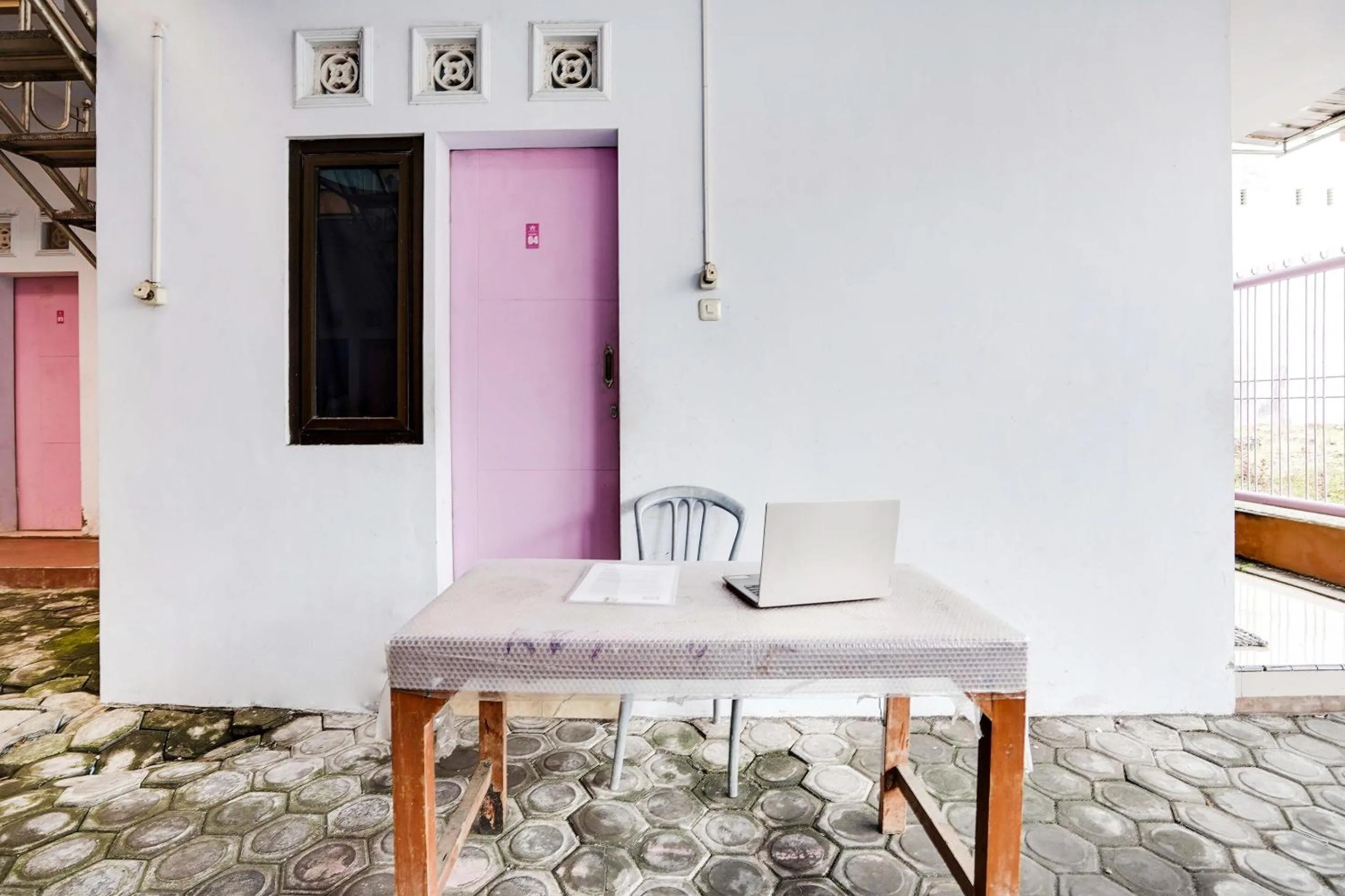 Lobby or reception in OYO Life 91626 Rr Kost Putri Syariah