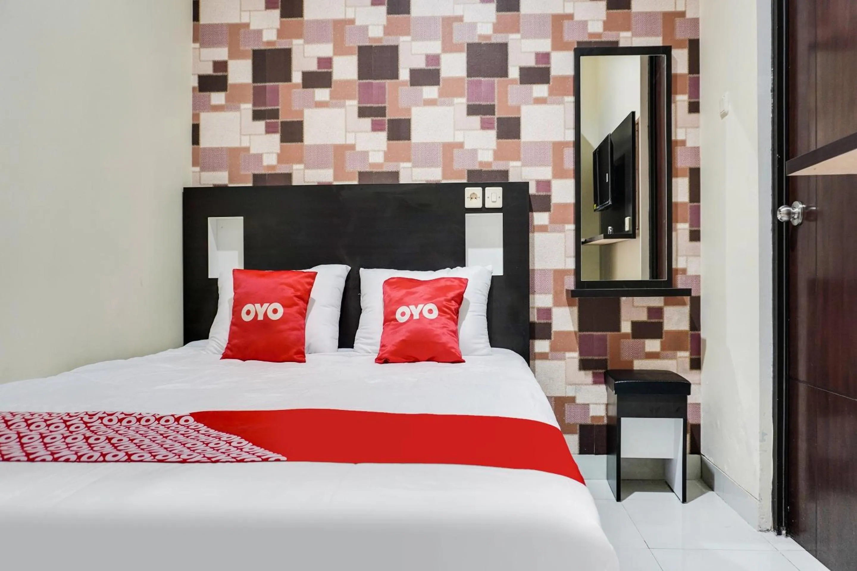 Bedroom, Bed in OYO 91646 fio colombus residence