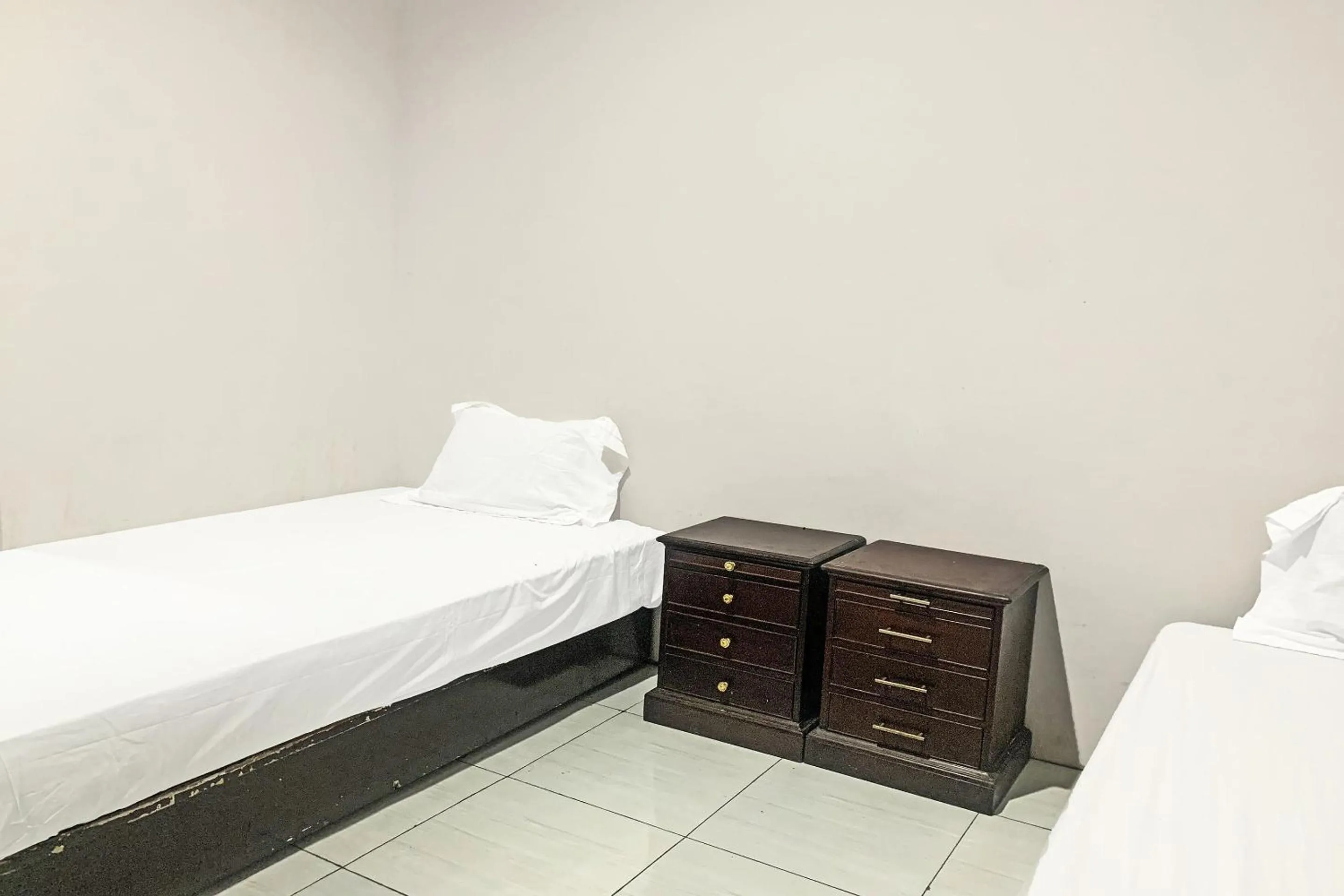 Bedroom, Bed in Hotel O Penginapan Radja Jeneponto