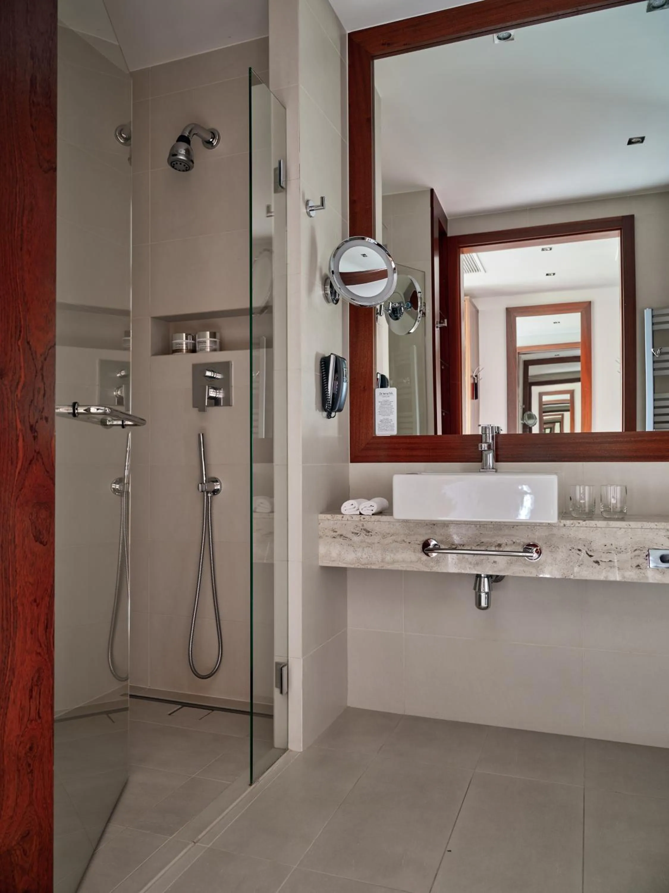 Shower in Hotel SPA Dr Irena Eris Krynica Zdrój