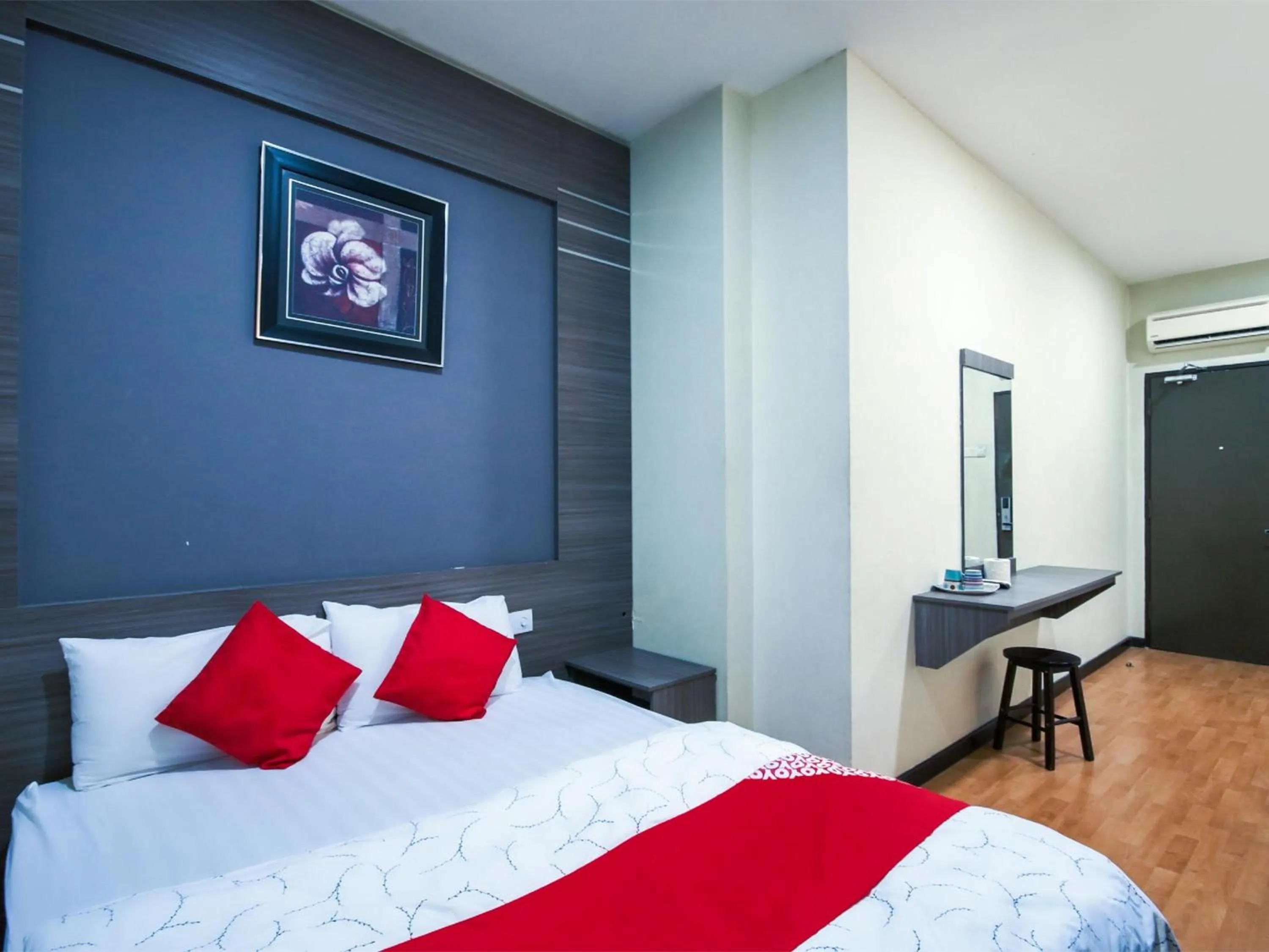 TV and multimedia, Bed in Super OYO Capital O 812 Hotel SMC Seksyen 13