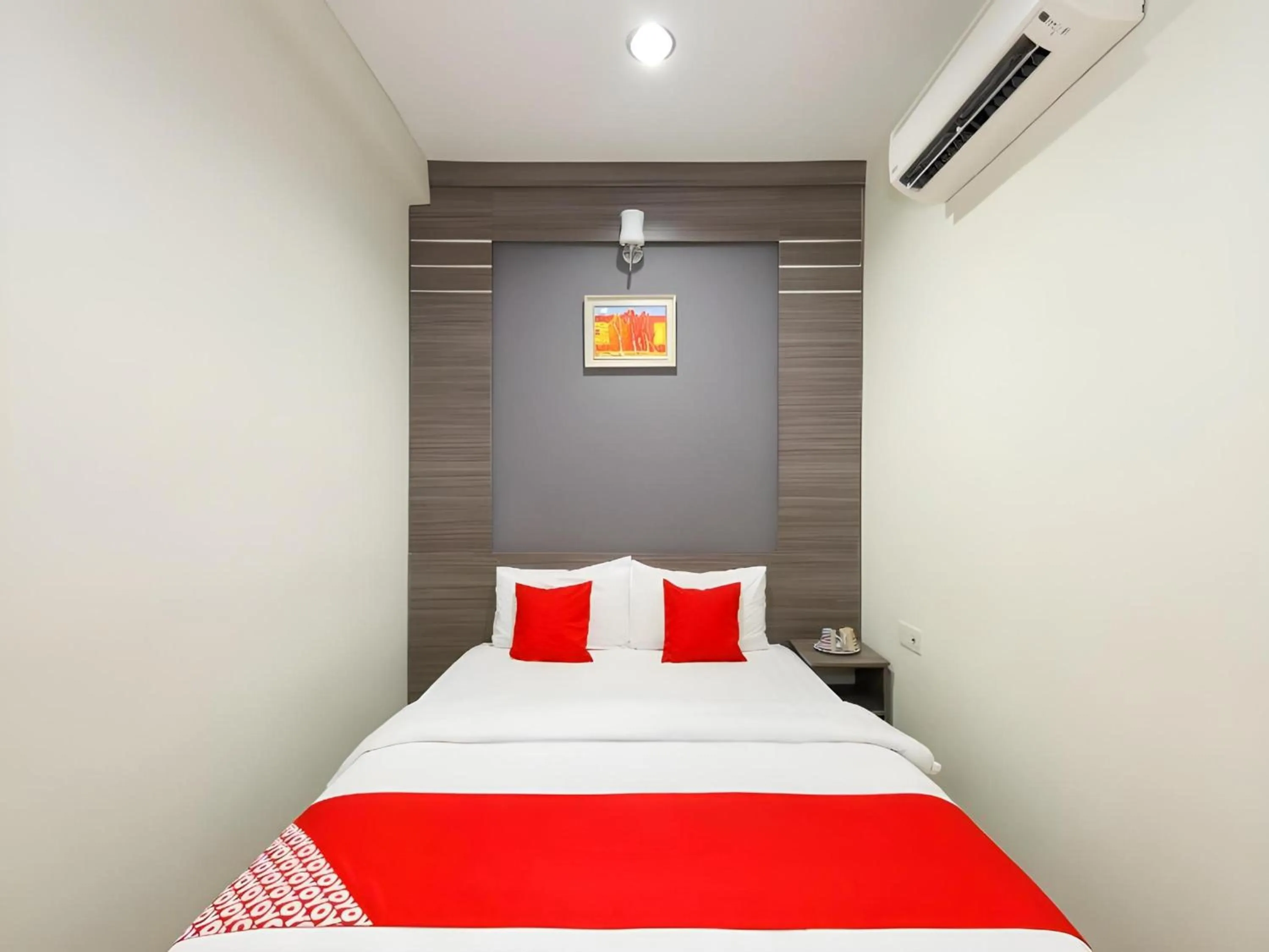 Photo of the whole room, Bed in Super OYO Capital O 812 Hotel SMC Seksyen 13