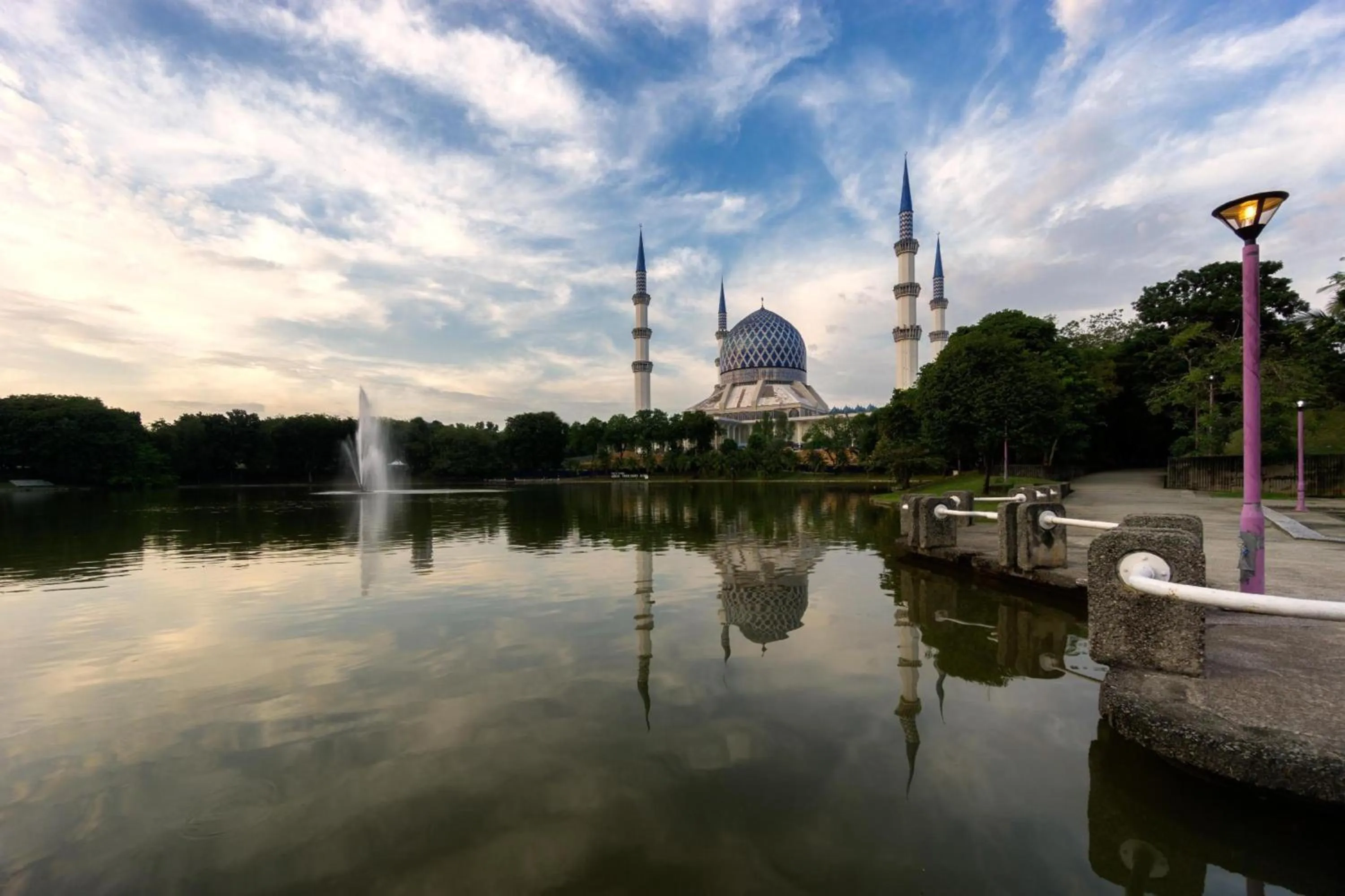 Nearby landmark in Super OYO Capital O 812 Hotel SMC Seksyen 13