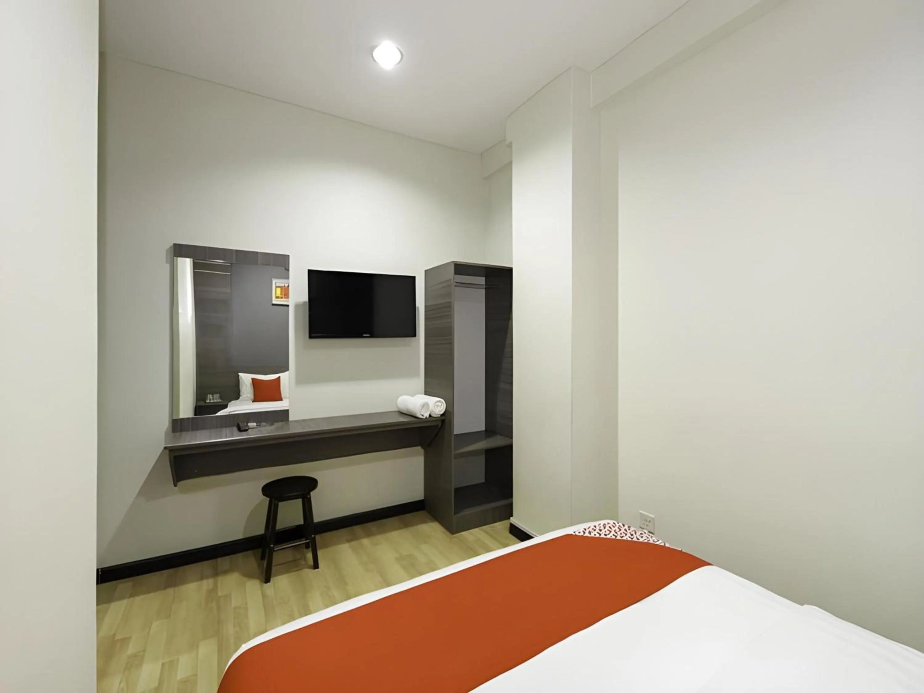 TV and multimedia, Bed in Super OYO Capital O 812 Hotel SMC Seksyen 13