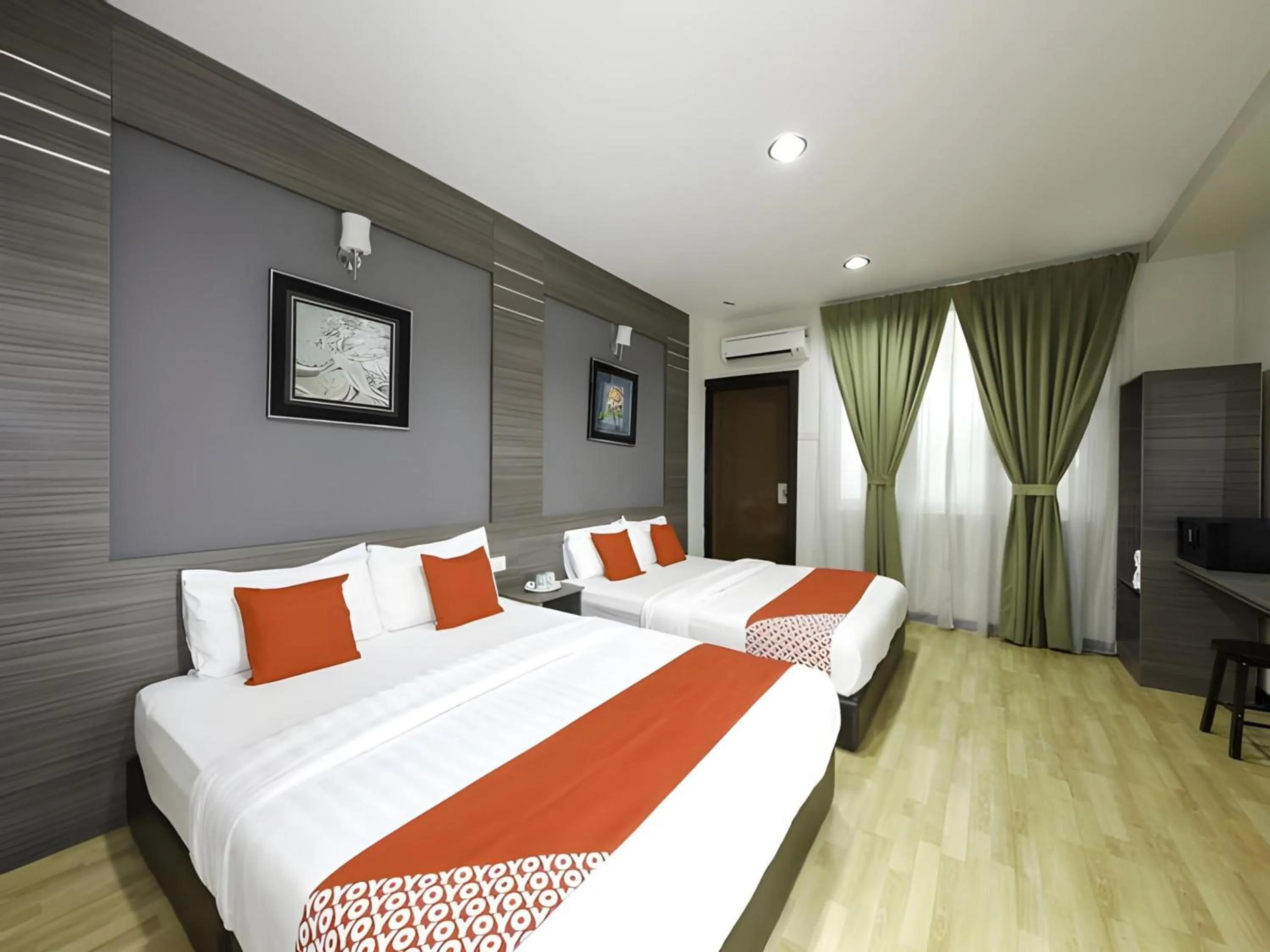 Photo of the whole room, Bed in Super OYO Capital O 812 Hotel SMC Seksyen 13