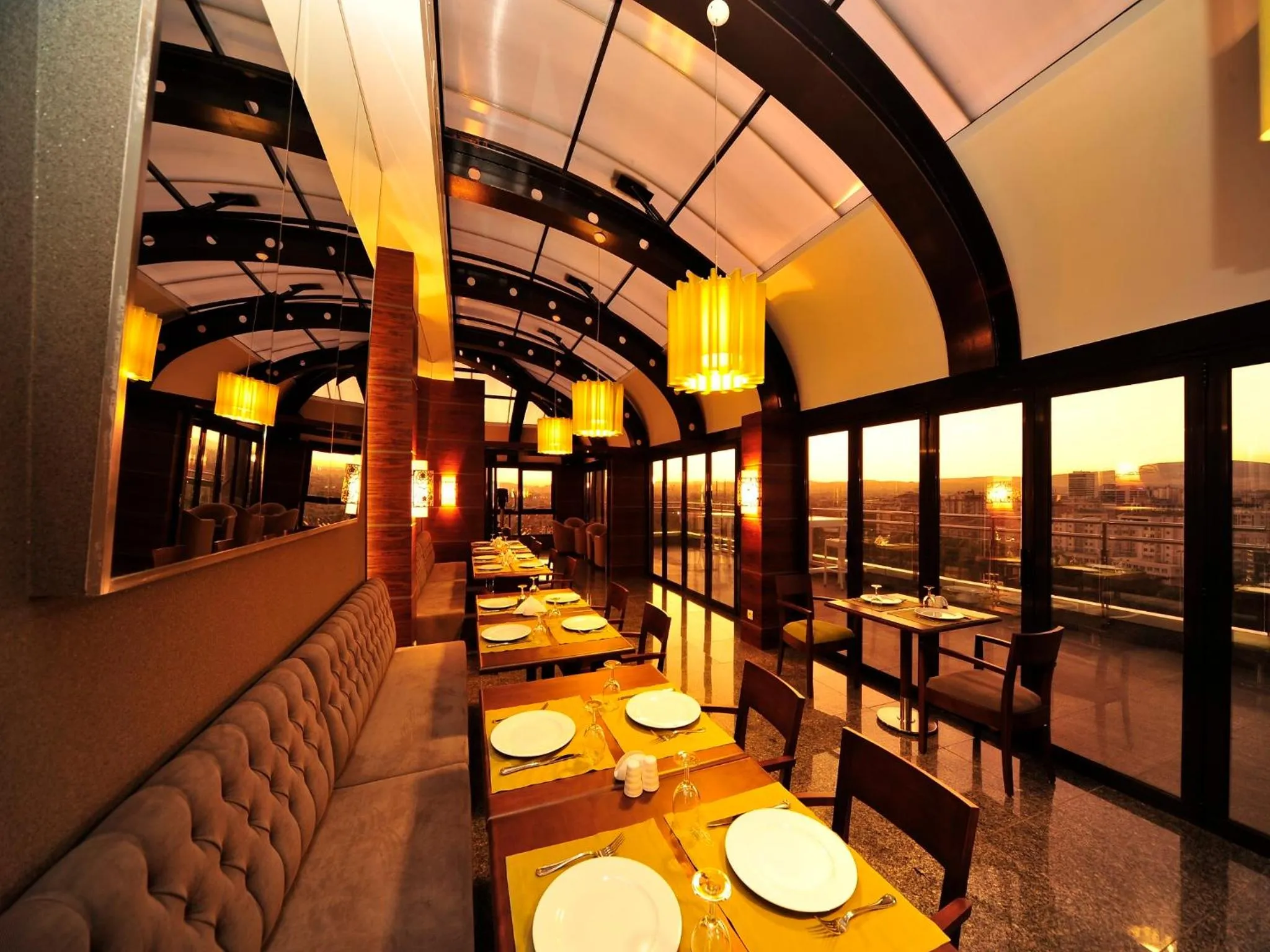 Restaurant/places to eat in Tugcan Hotel