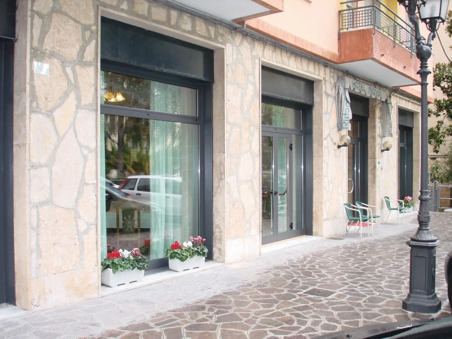 Hotel Mignon 50 MT DALLA SPIAGGIA E DALL'ISOLA PEDONALE