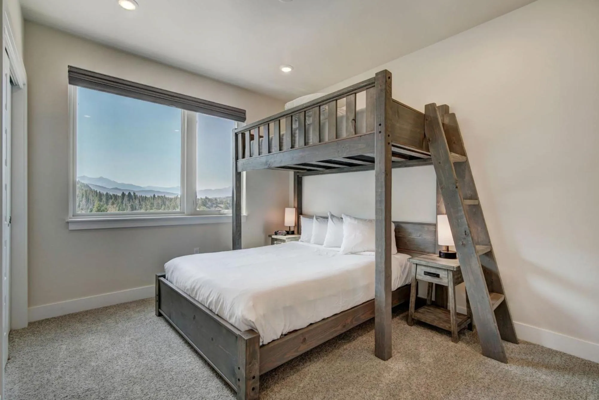 Photo of the whole room, Bed in Clearwater Lofts by Keystone Resort