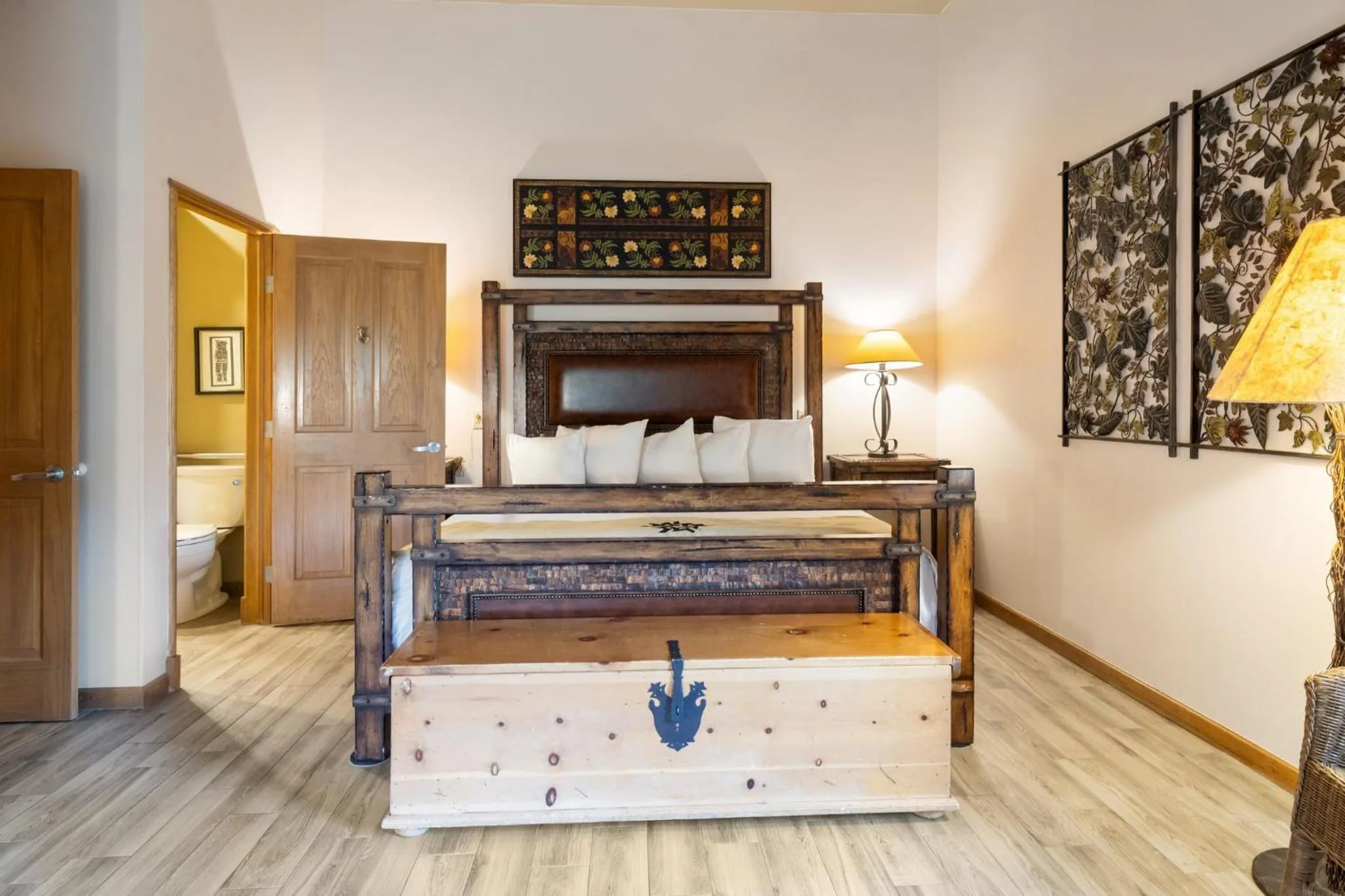 Bedroom, Bed in Jackpine & Black Bear Condominiums by Keystone Resort