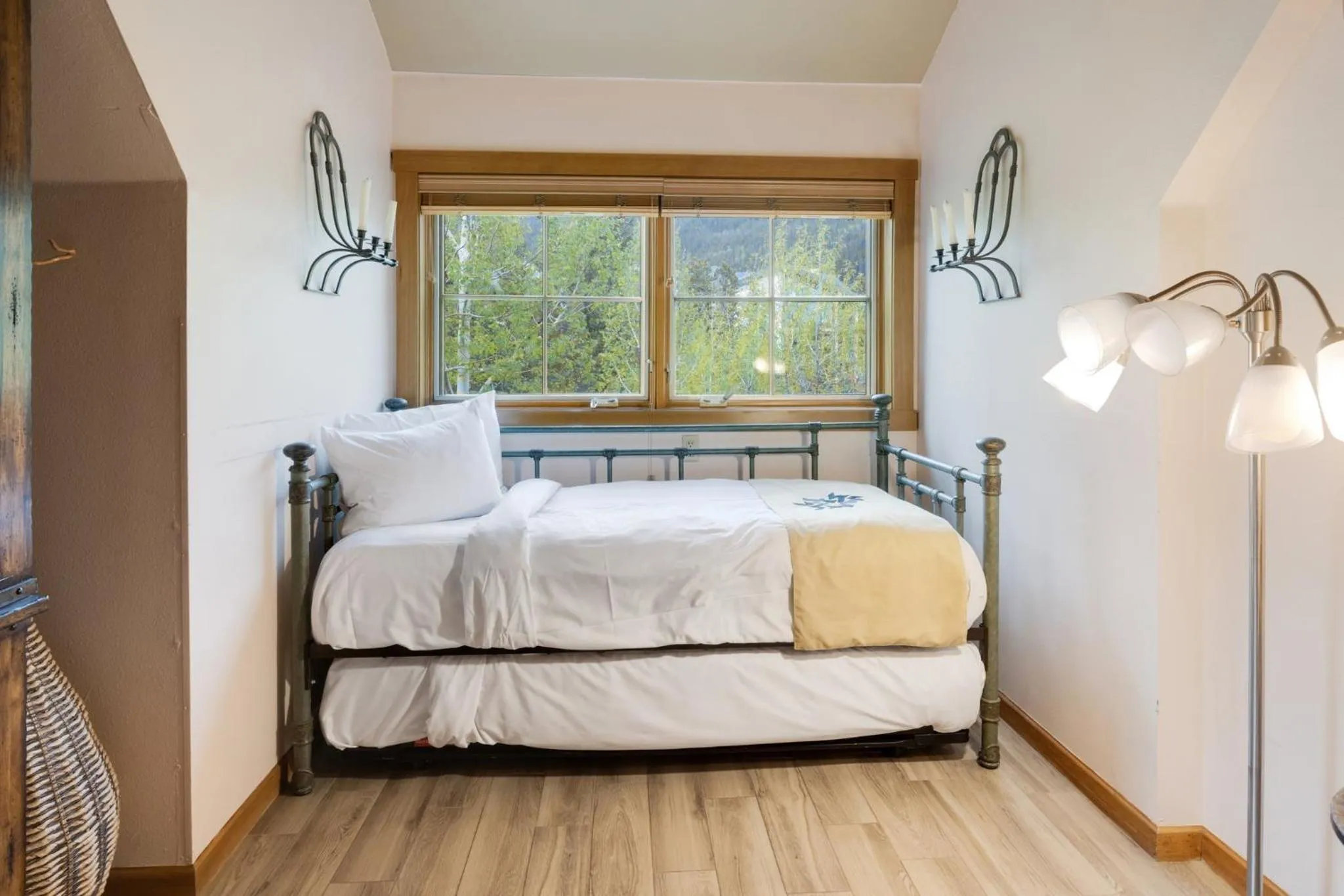 Bedroom, Bed in Jackpine & Black Bear Condominiums by Keystone Resort