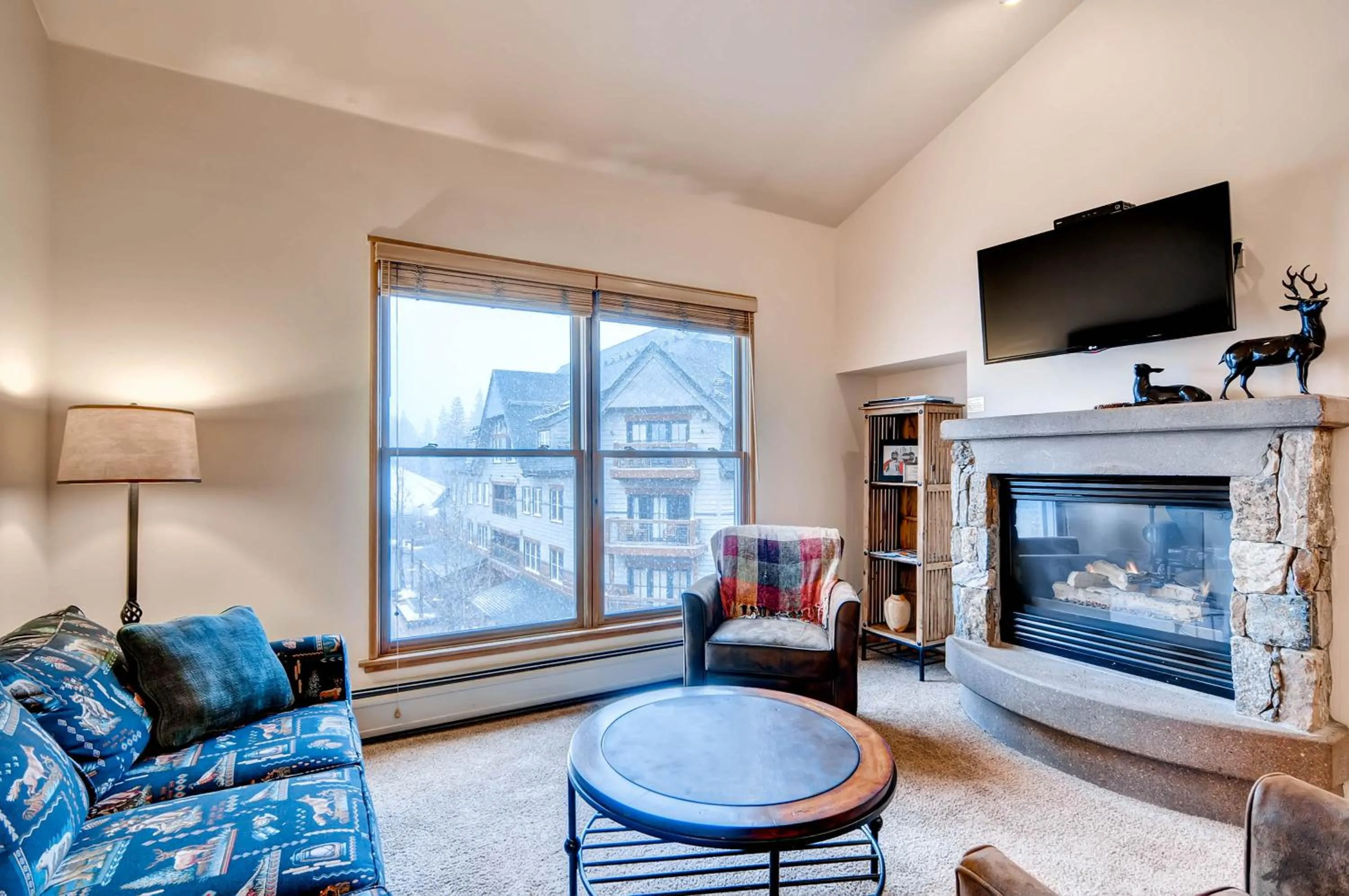 Photo of the whole room in Jackpine & Black Bear Condominiums by Keystone Resort