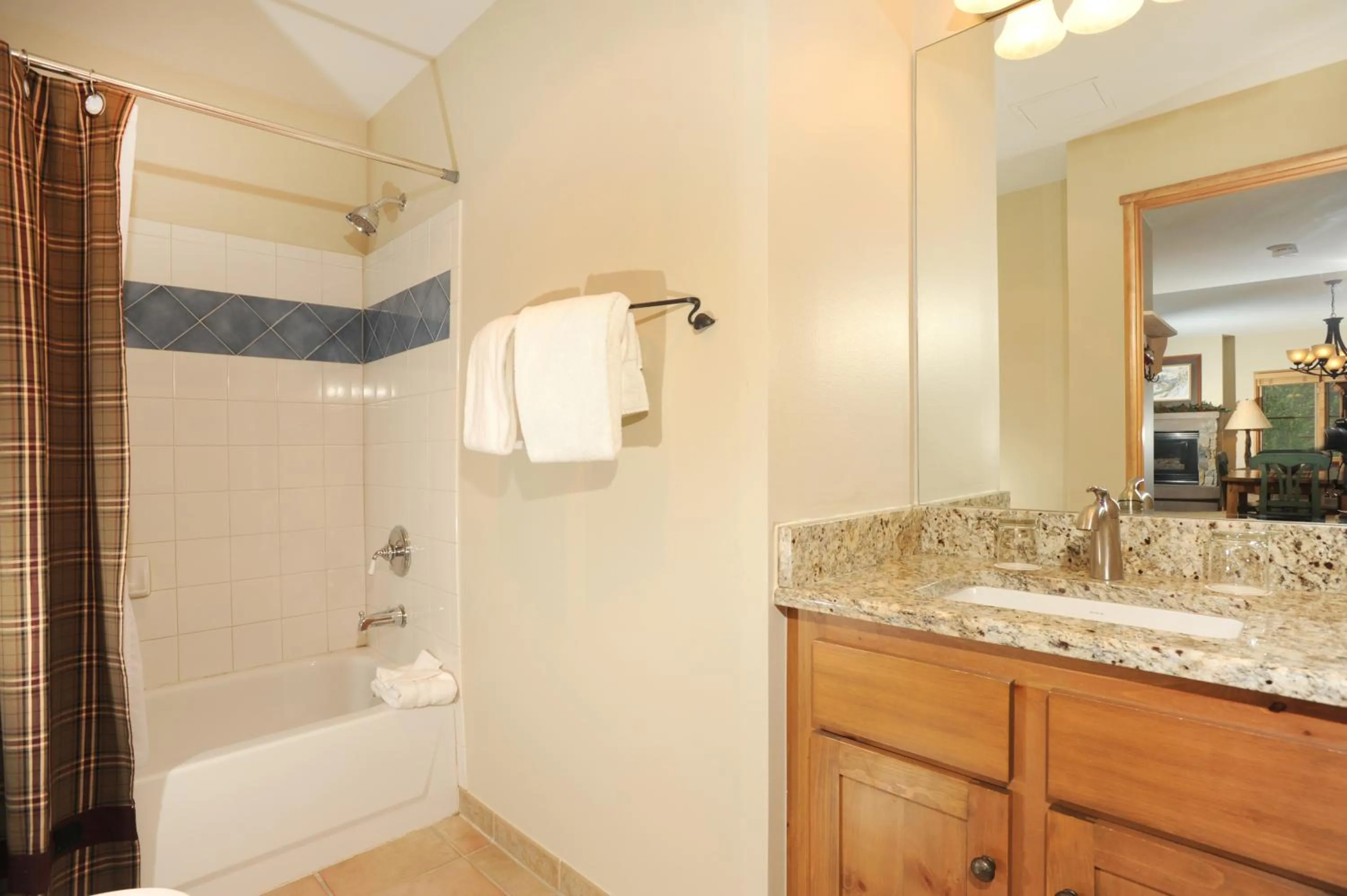 Jackpine & Black Bear Condominiums by Keystone Resort