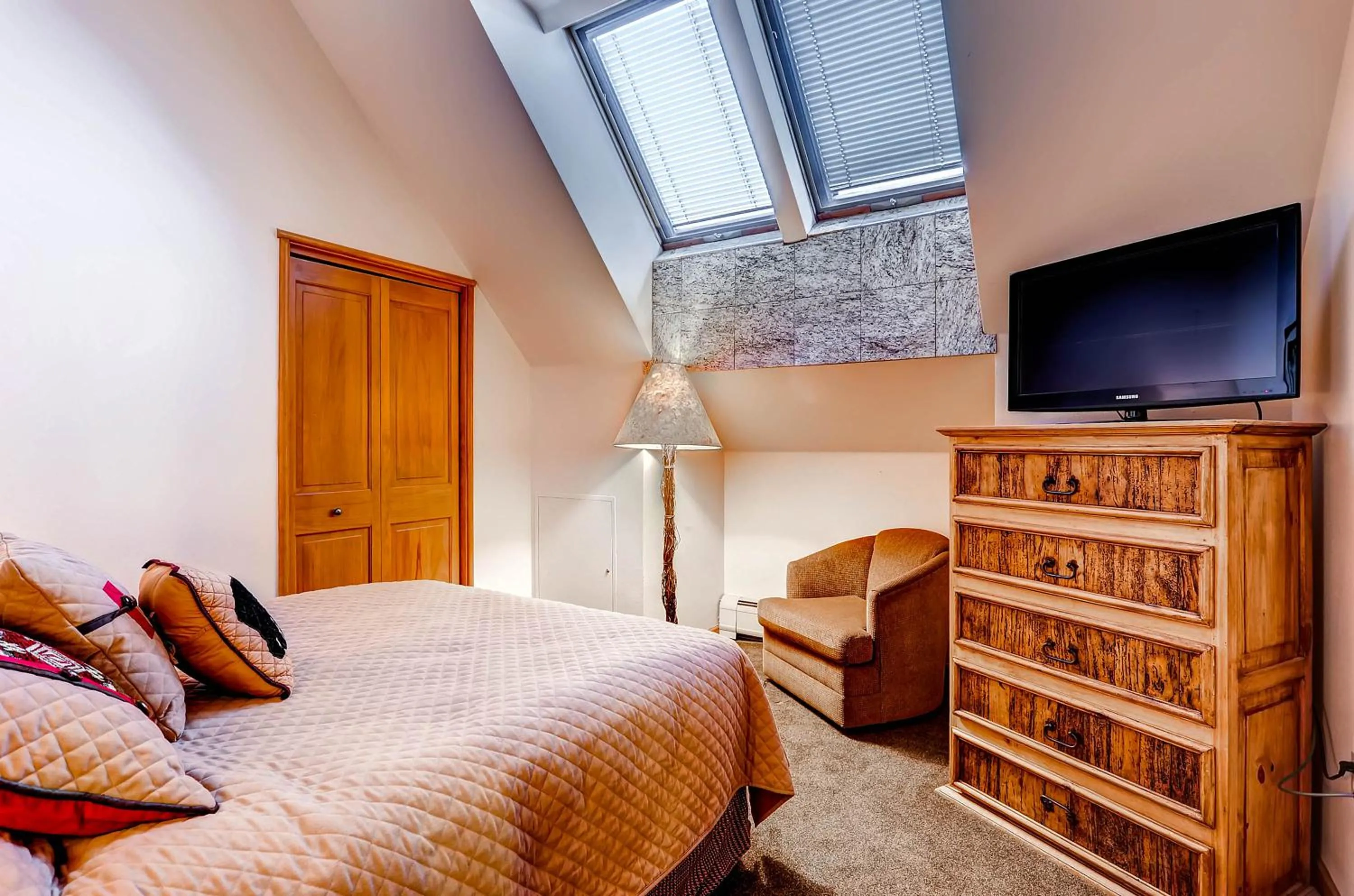 Bed in Jackpine & Black Bear Condominiums by Keystone Resort