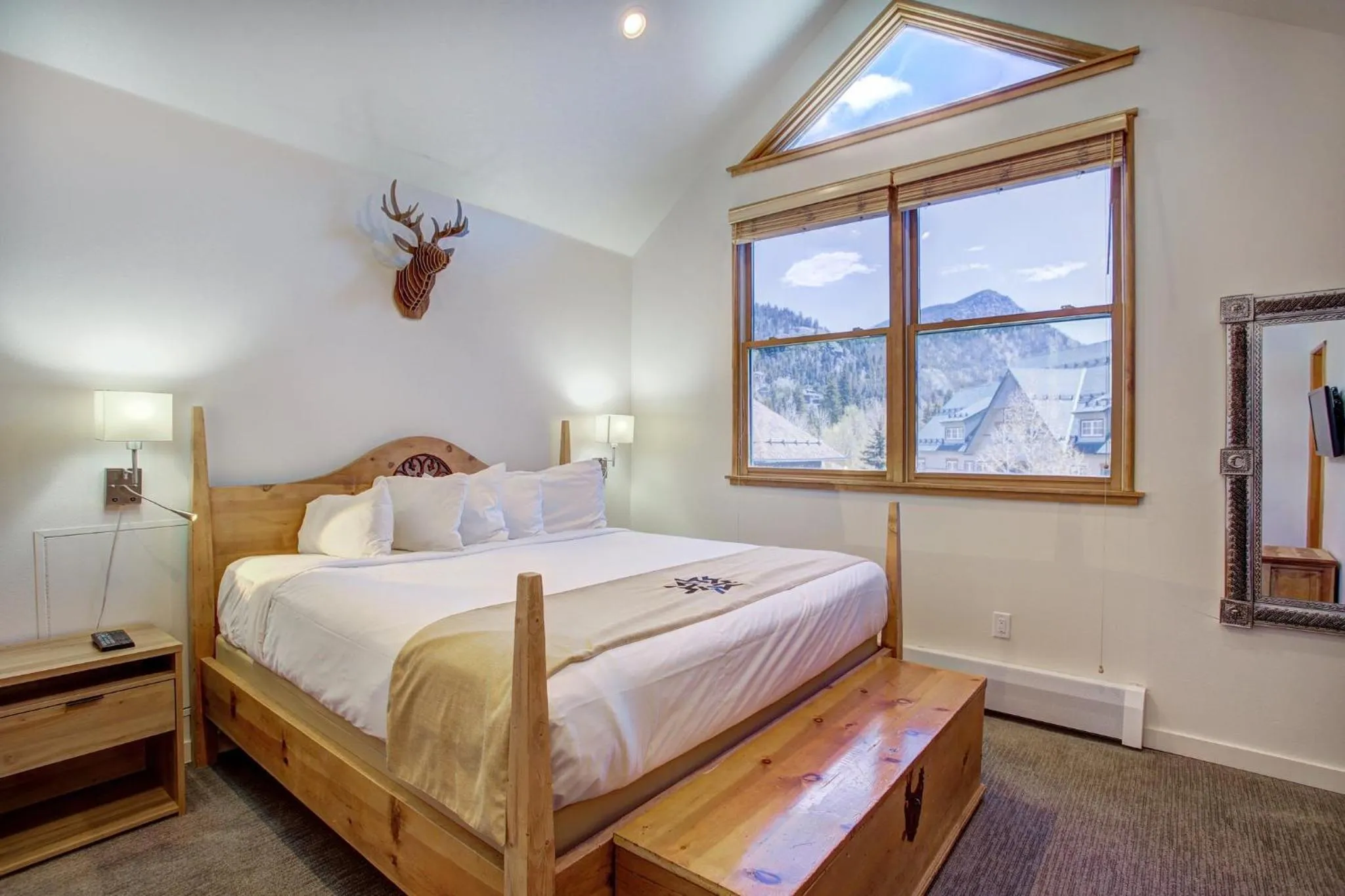 Bedroom, Bed in Jackpine & Black Bear Condominiums by Keystone Resort