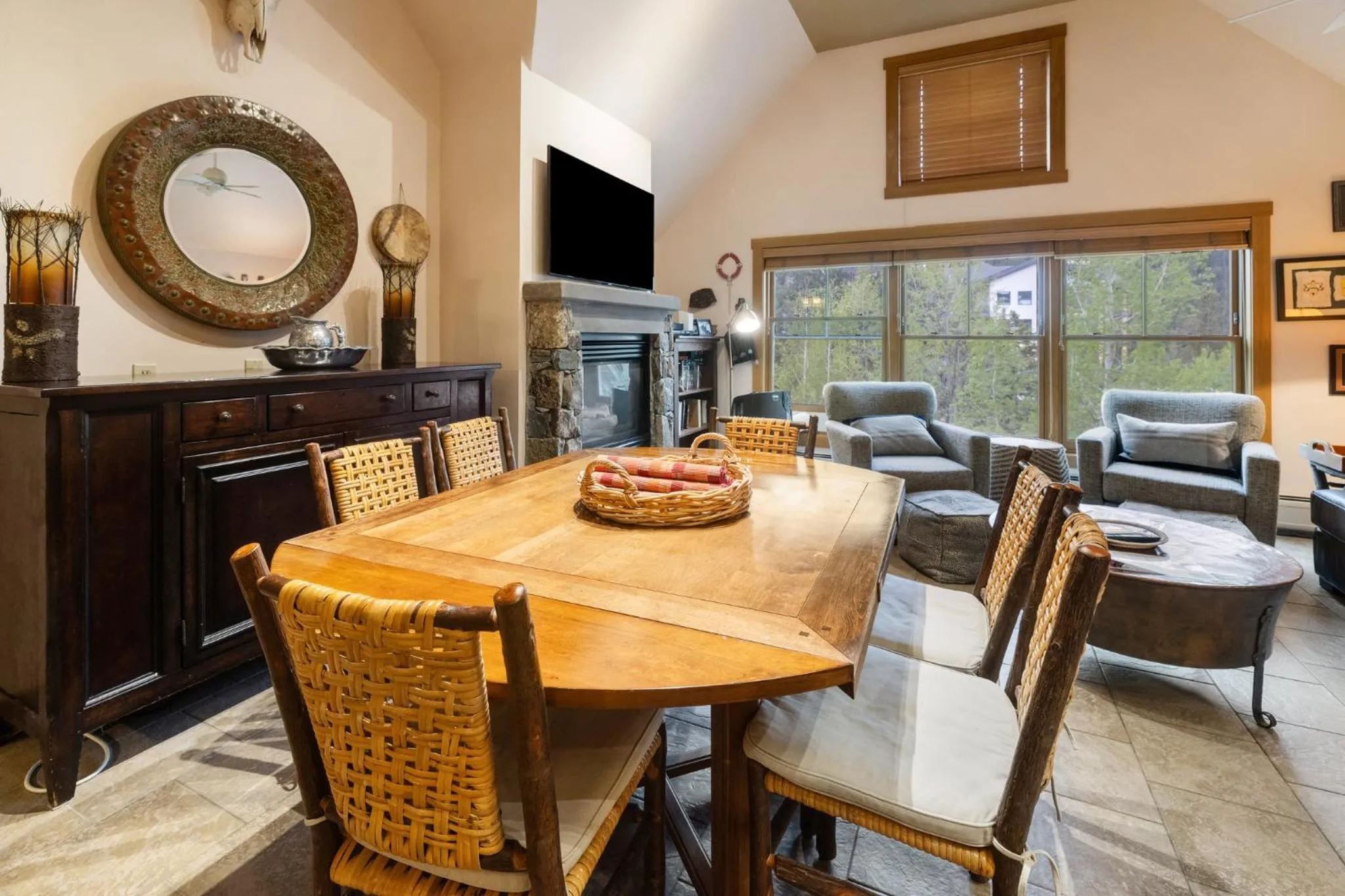 Restaurant/places to eat in Jackpine & Black Bear Condominiums by Keystone Resort