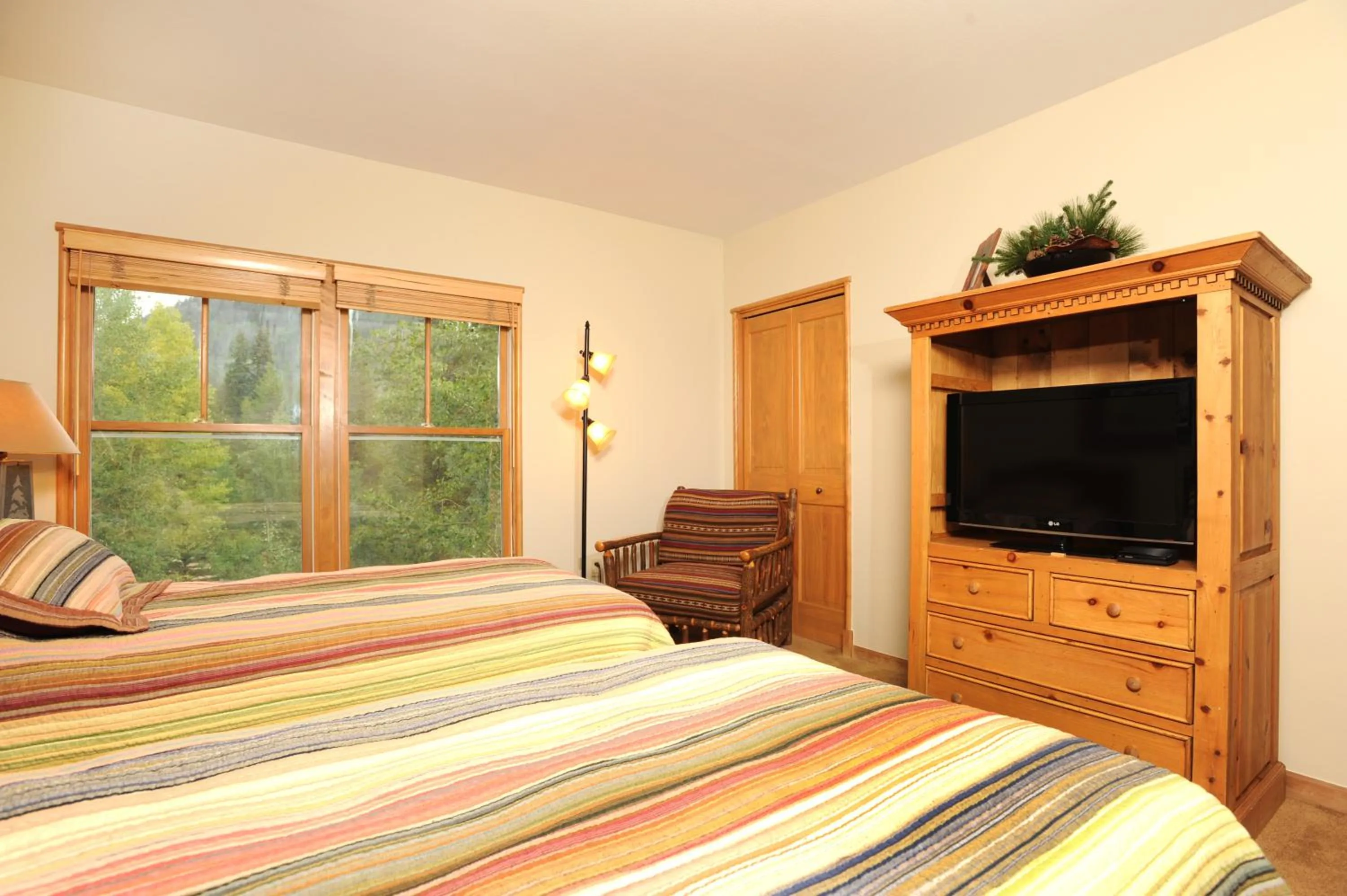 Bed in Jackpine & Black Bear Condominiums by Keystone Resort