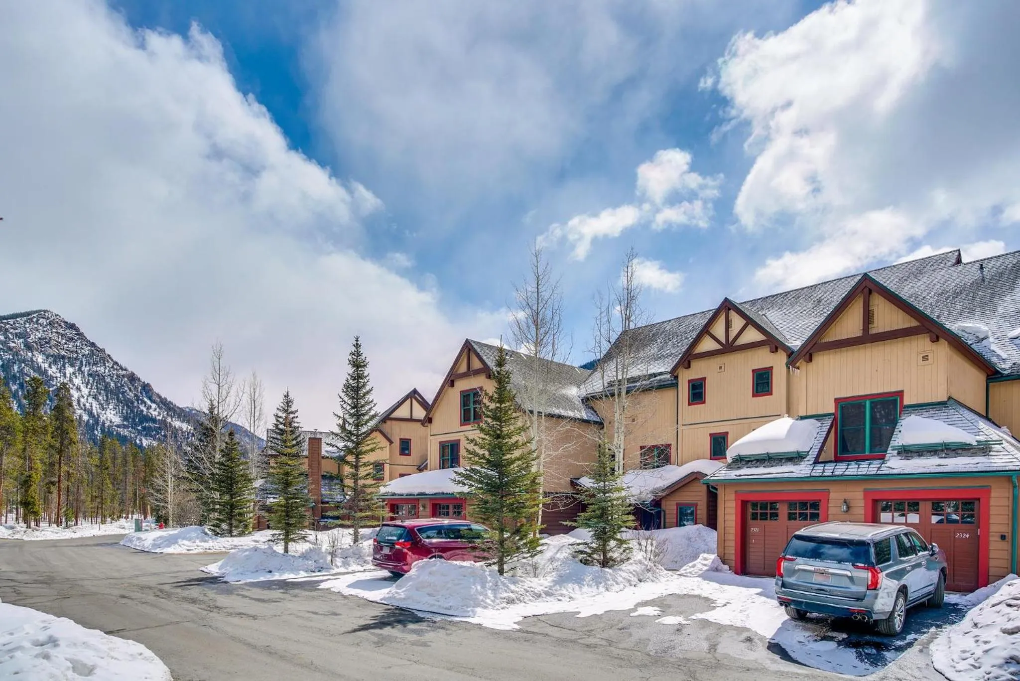 Property building in Red Hawk by Keystone Resort
