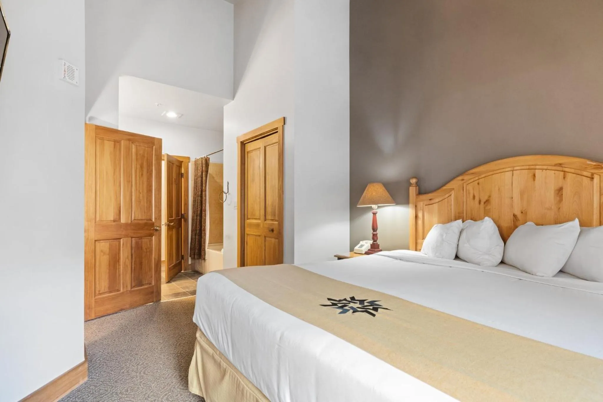 Bedroom, Bed in Red Hawk by Keystone Resort