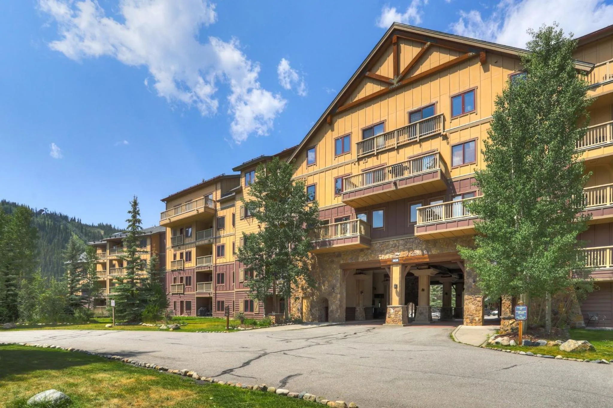 Property building in Red Hawk by Keystone Resort