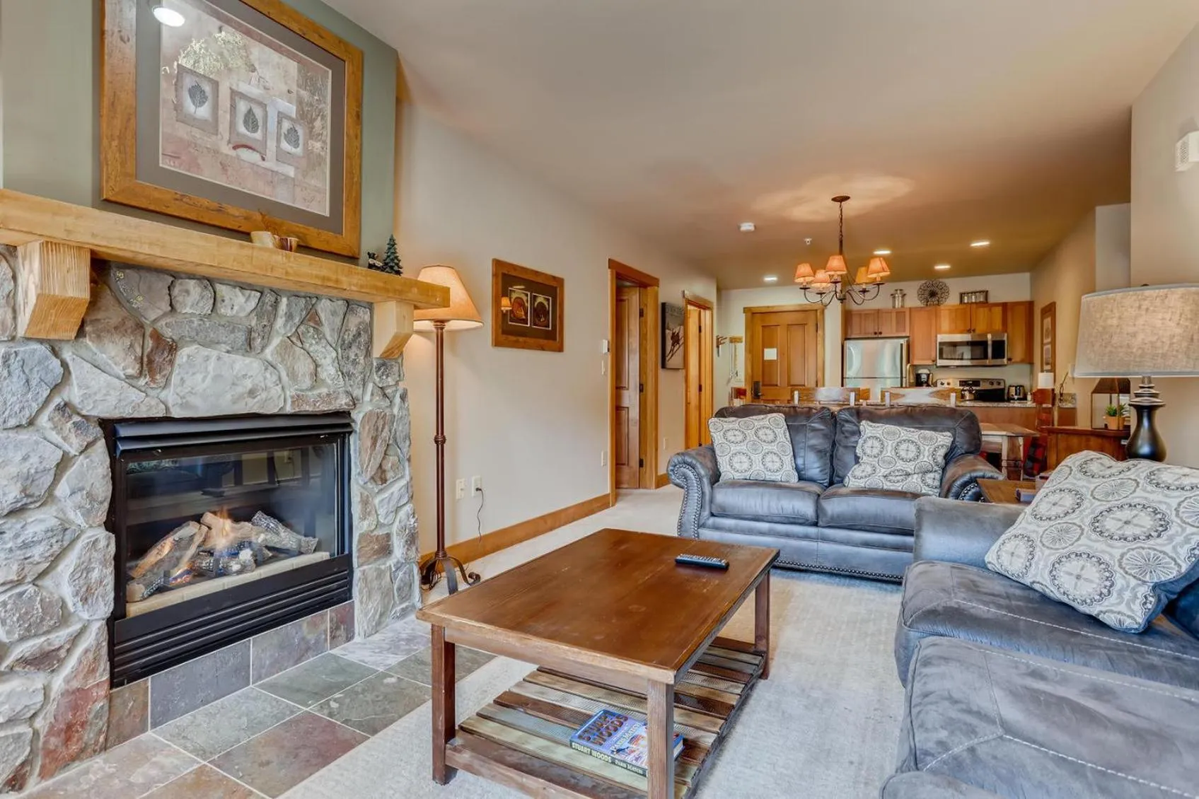 Living room in Red Hawk by Keystone Resort