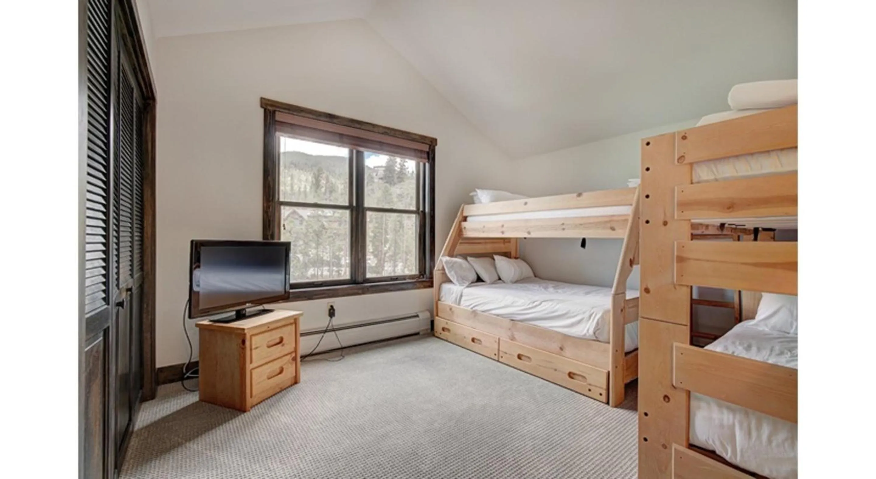 Bed in Red Hawk by Keystone Resort