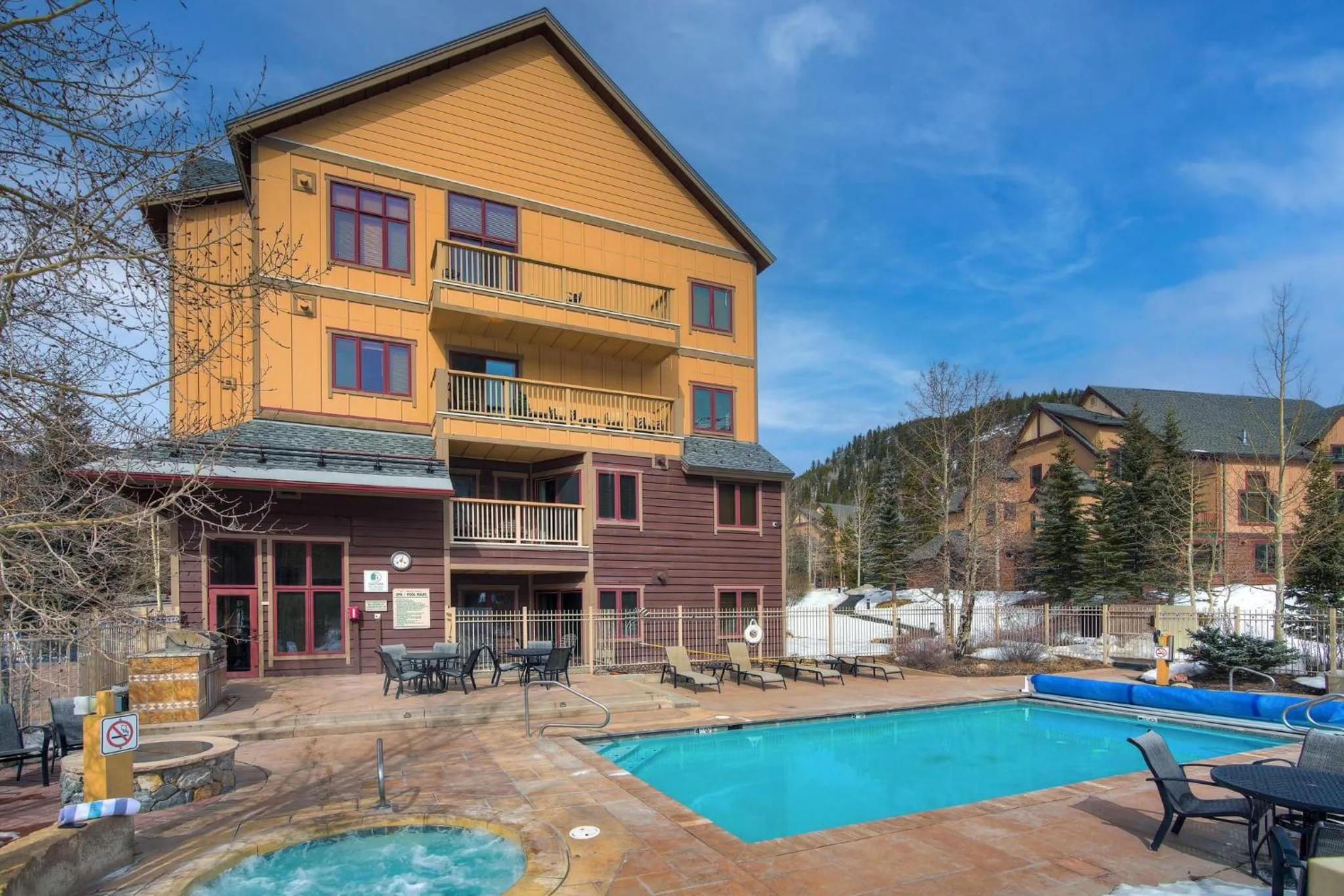 Swimming pool in Red Hawk, A Vail Resorts Property