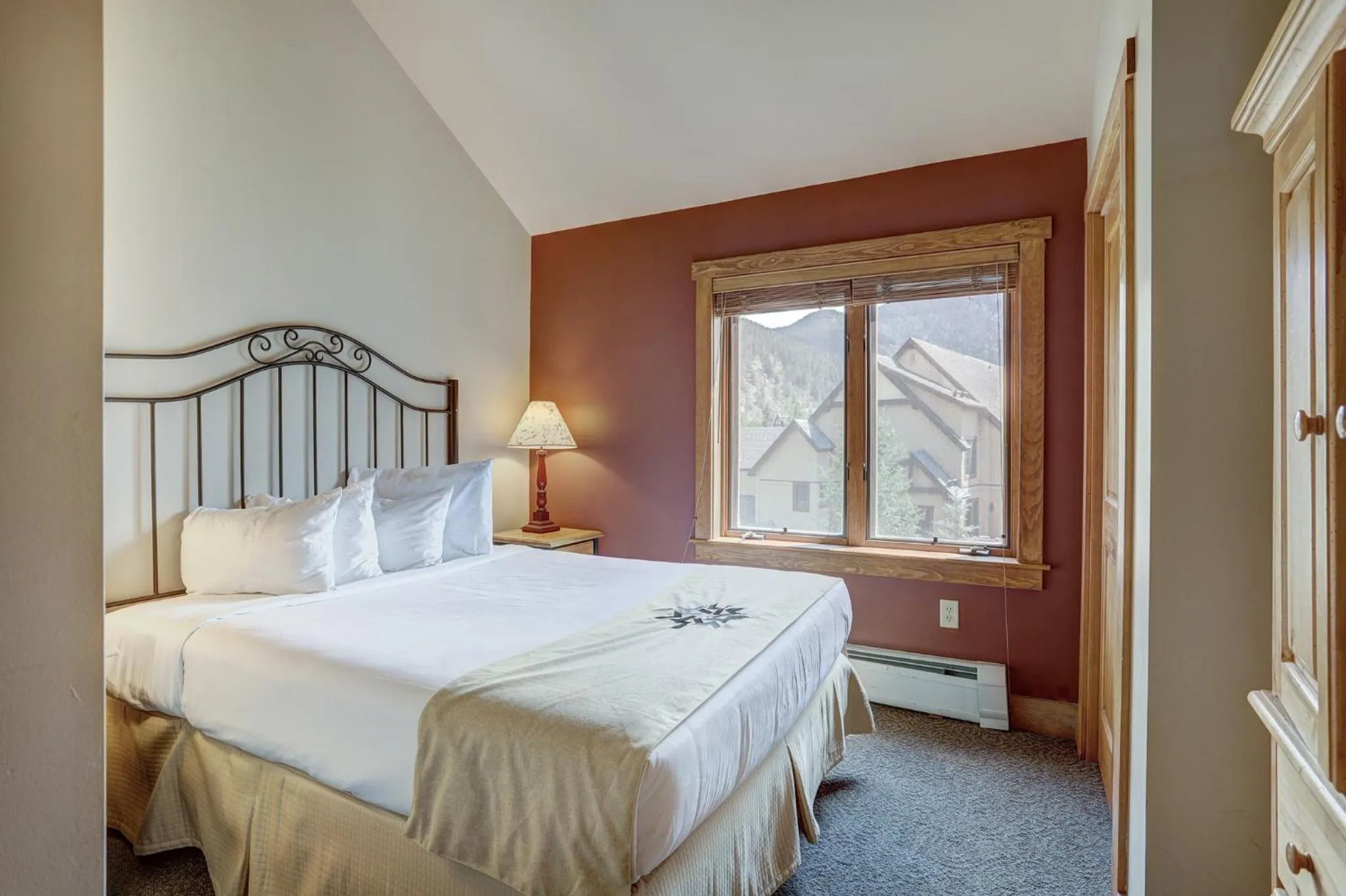 Bedroom, Bed in Red Hawk by Keystone Resort
