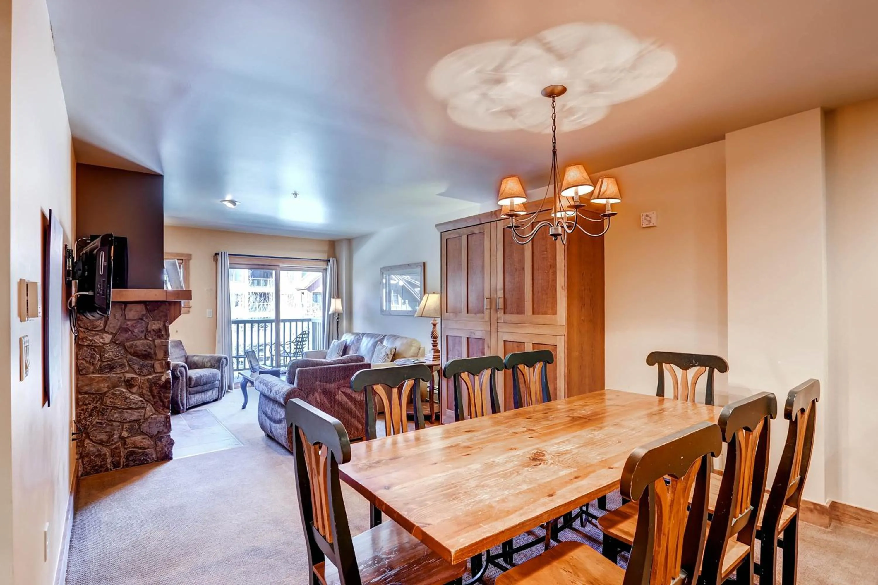 Food and drinks in Red Hawk by Keystone Resort