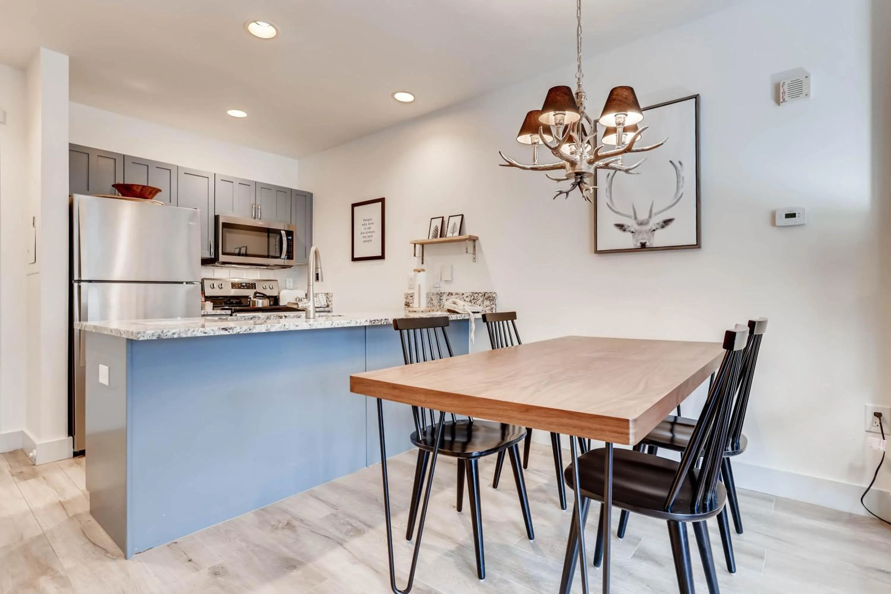 Dining area in Red Hawk by Keystone Resort