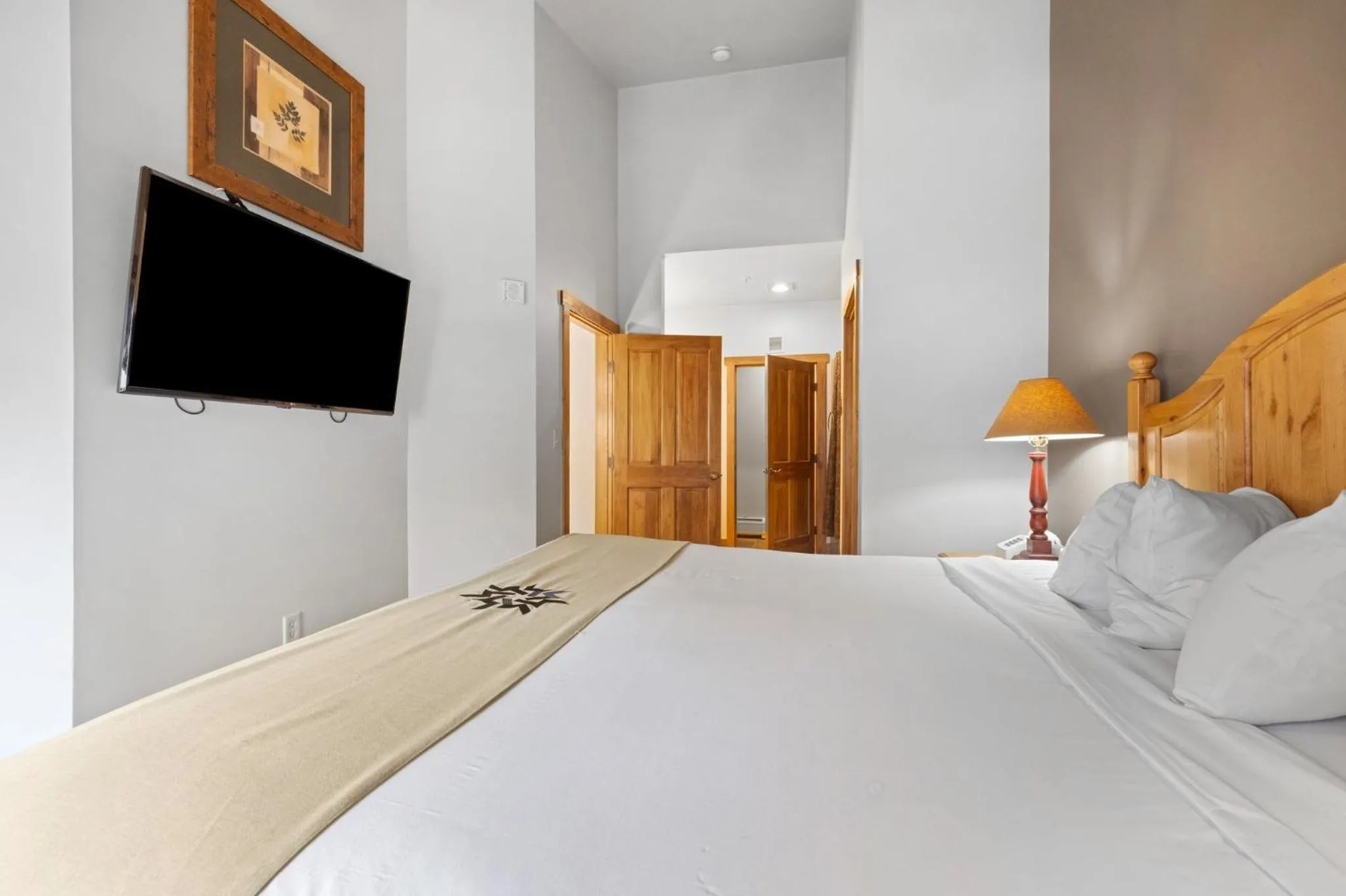 Bedroom, Bed in Red Hawk by Keystone Resort