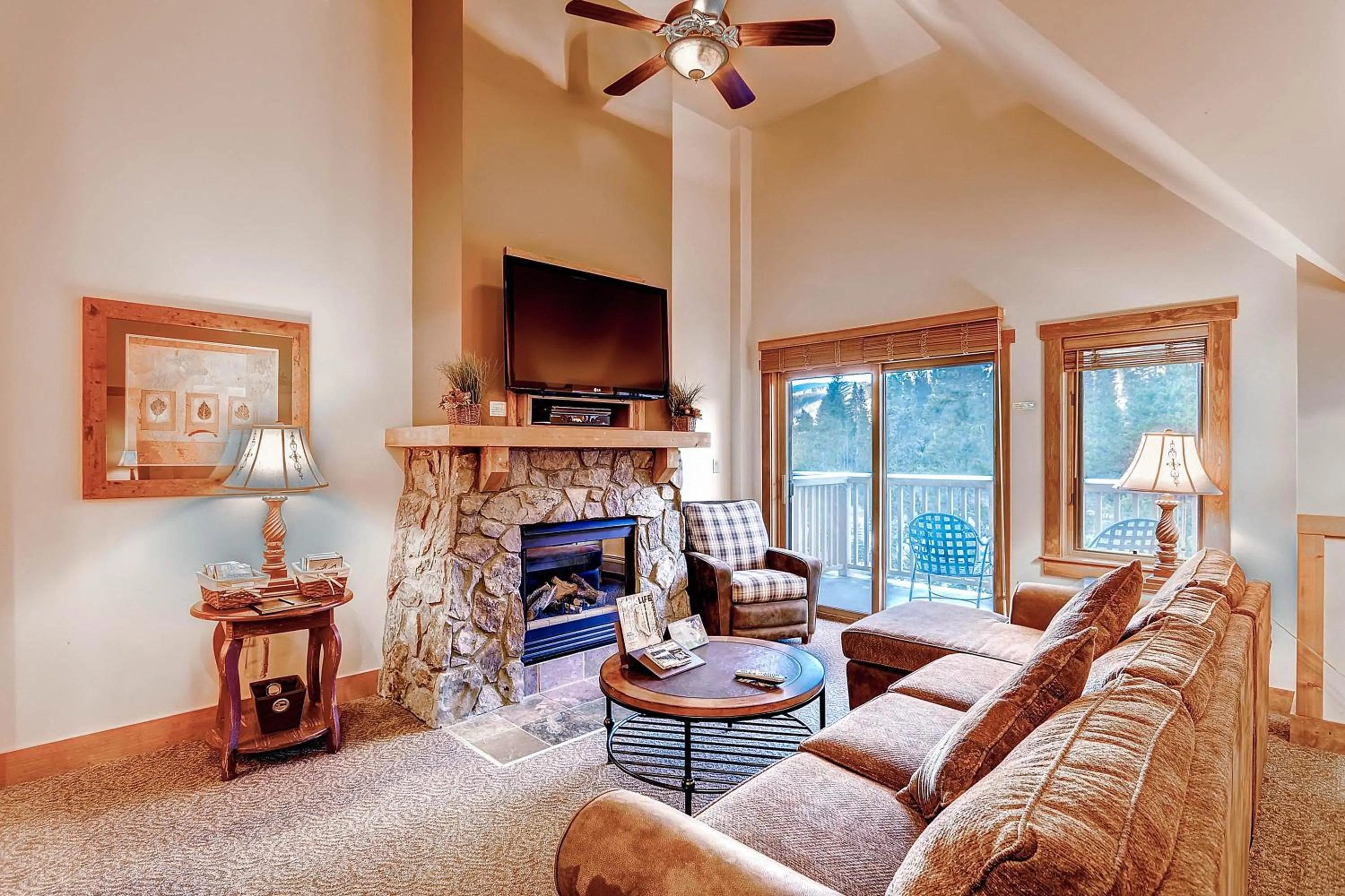 Living room in Red Hawk, A Vail Resorts Property