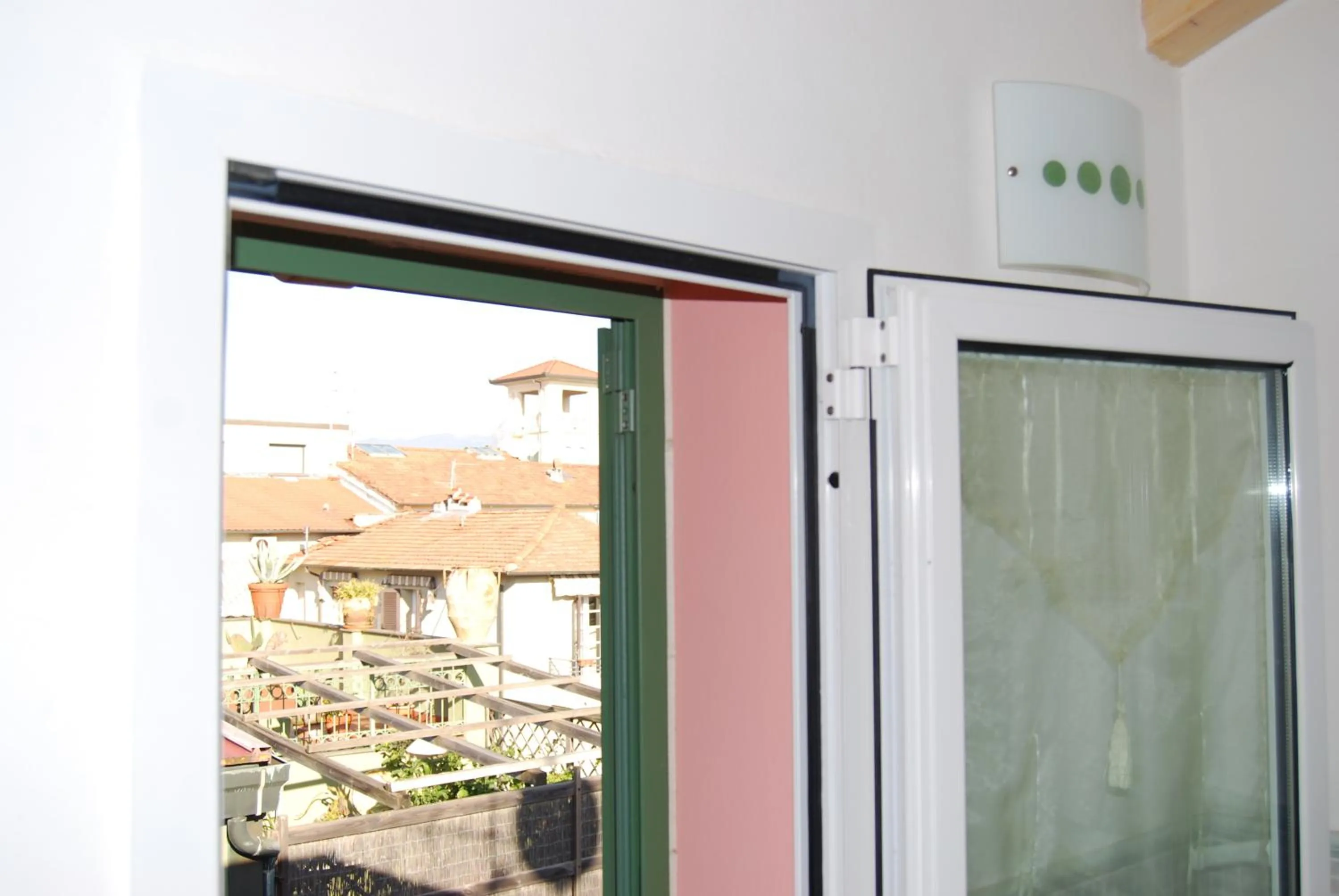 Mountain view in Burlamacco Gold