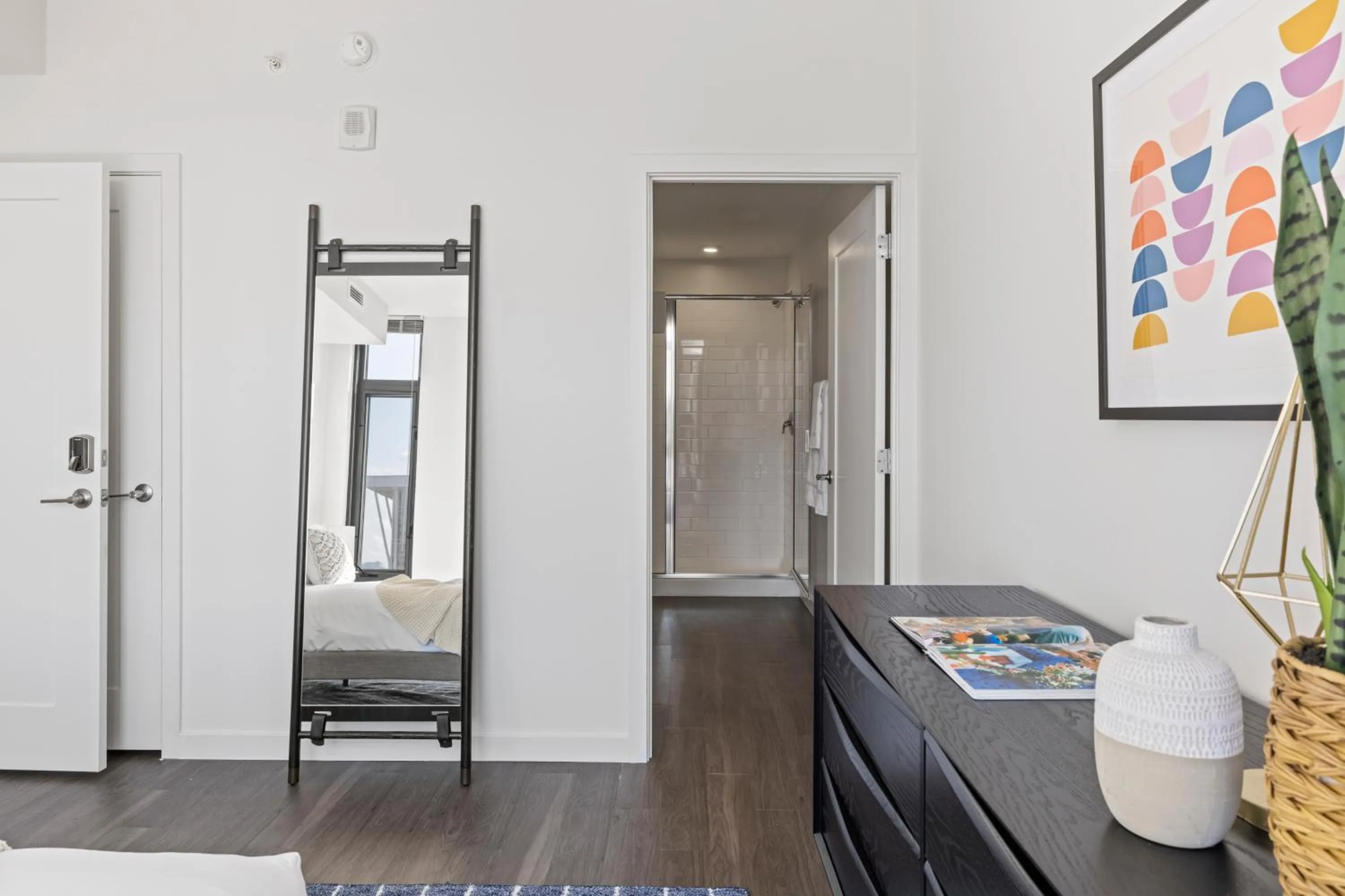 Bedroom in Placemakr Marymount Ballston