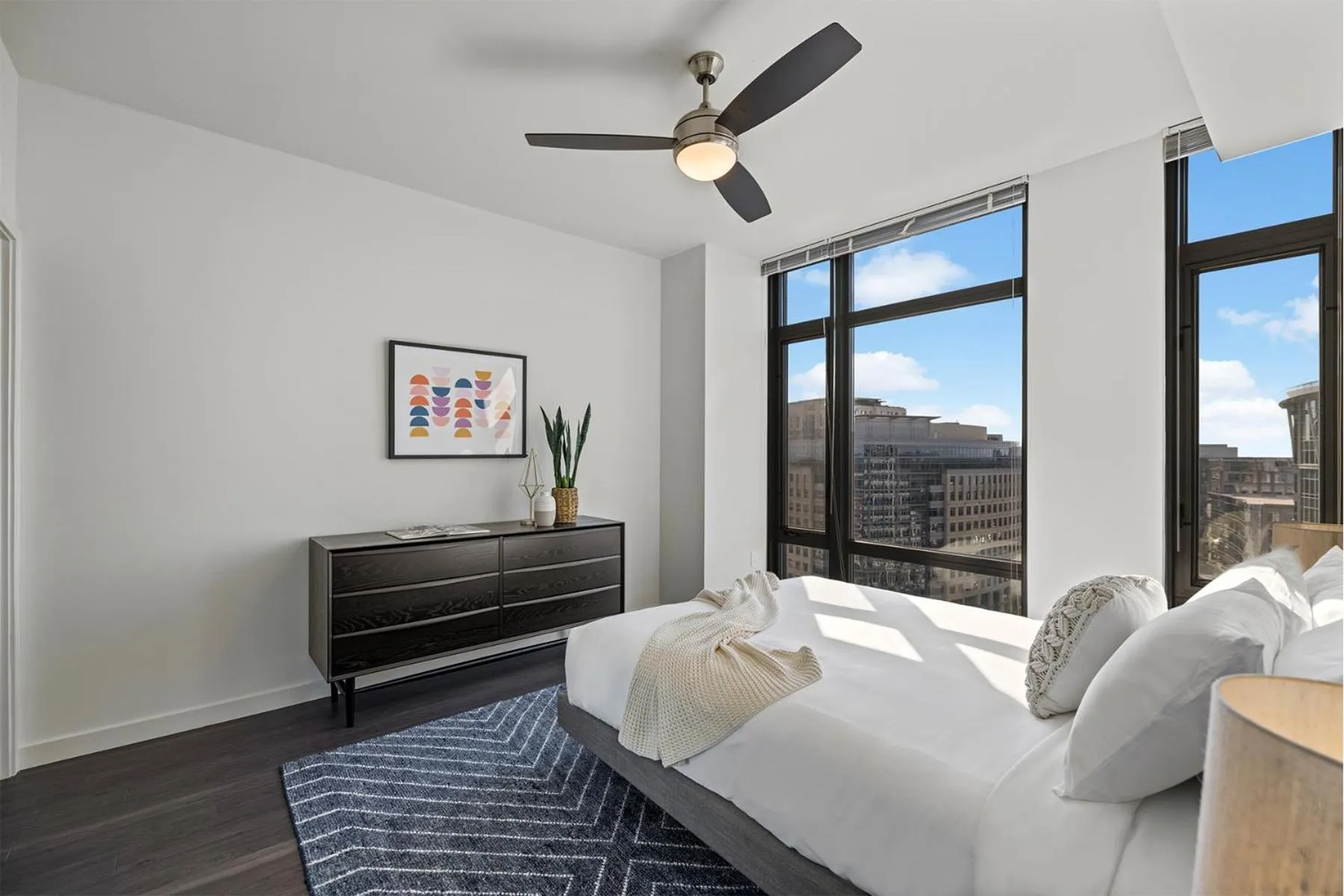 Bedroom, Bed in Placemakr Marymount Ballston