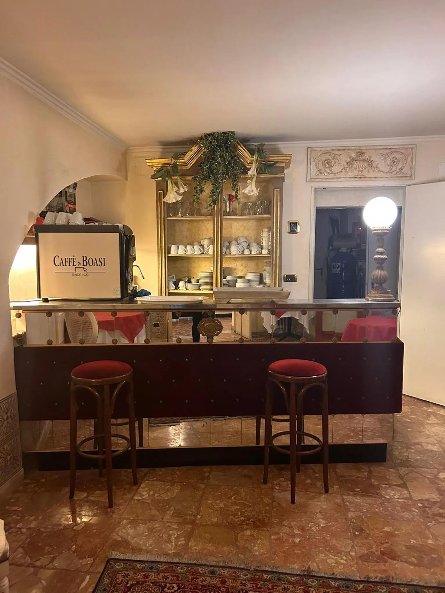 Lounge or bar in Hotel Villa Luisa