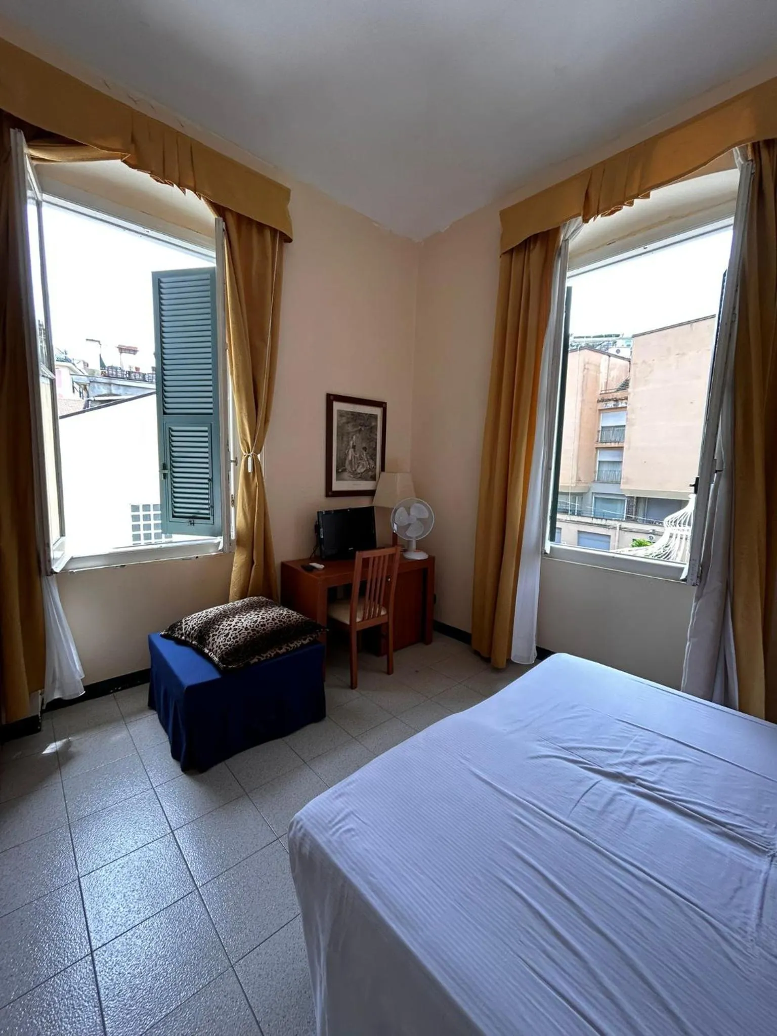 Bedroom in Hotel Villa Luisa