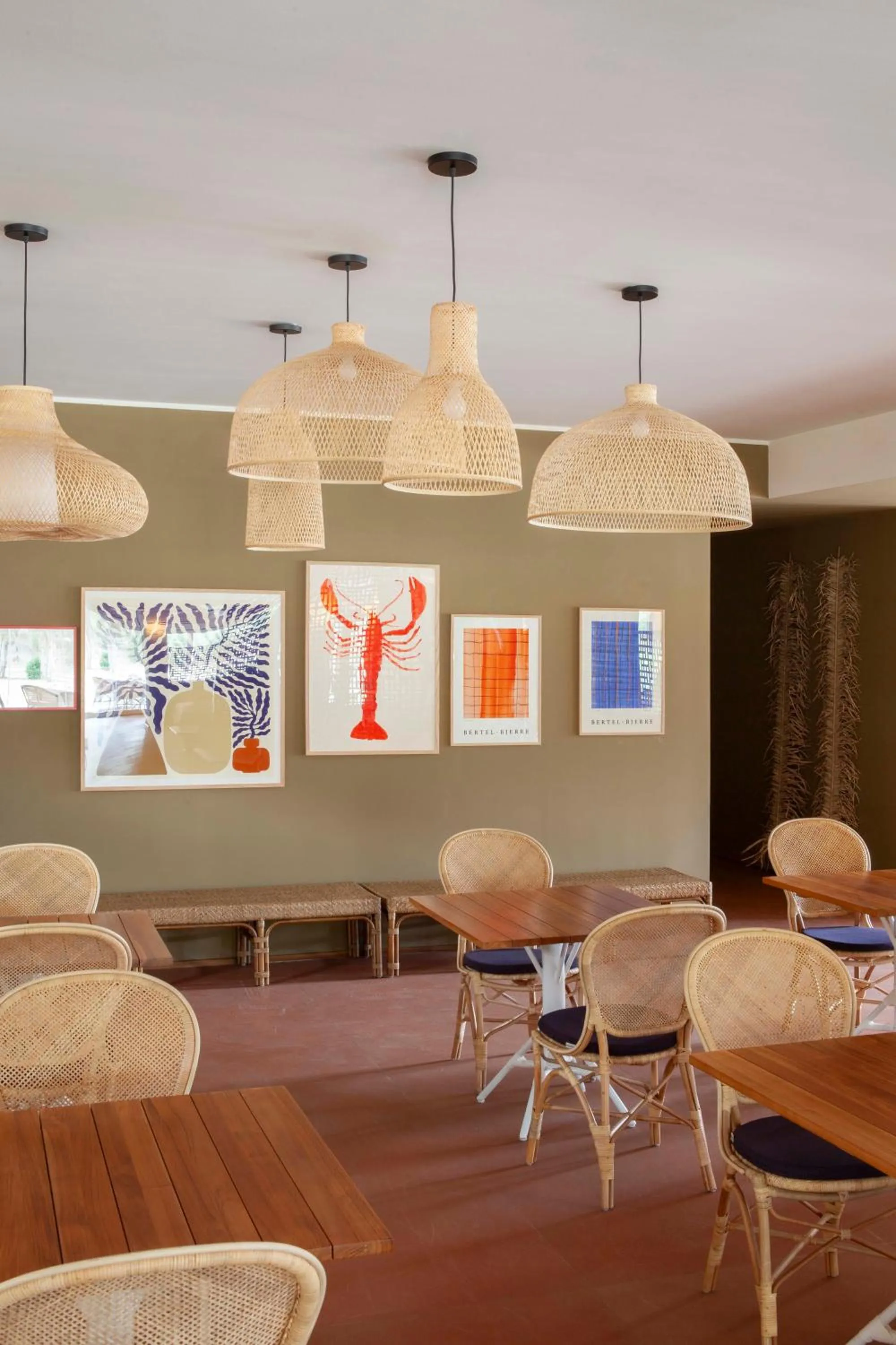 Restaurant/places to eat in Is Molas Resort