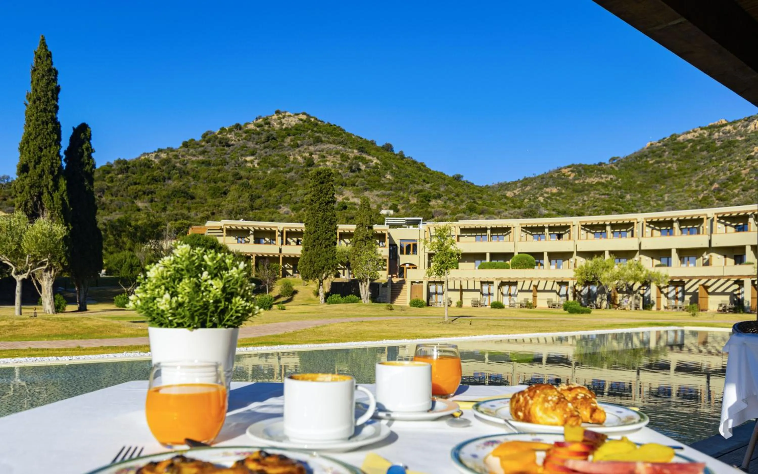 Breakfast in Is Molas Resort