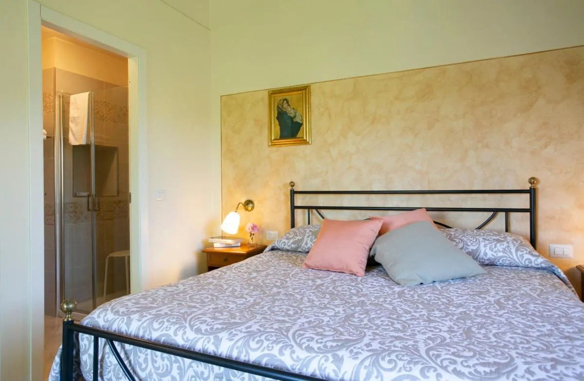 Photo of the whole room, Bed in Le Fonti A San Giorgio